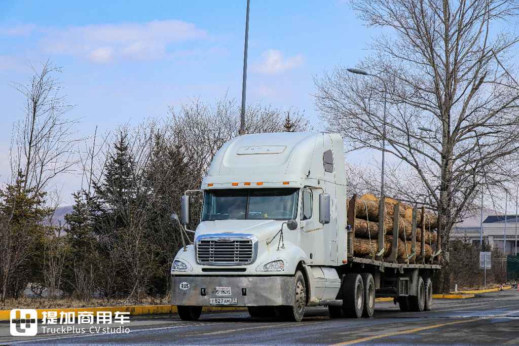 绥芬河口岸俄罗斯卡车实拍终章来了,再带你看看老毛子爱开的那些美国卡车 - 第11张 - 提加商用车网 绥芬河口岸俄罗斯卡车实拍终章来了,再带你看看老毛子爱开的那些美国卡车 - 第11张