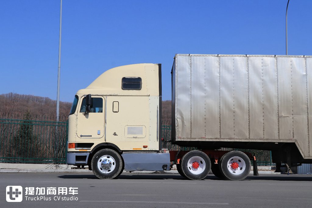 绥芬河口岸俄罗斯卡车实拍终章来了,再带你看看老毛子爱开的那些美国卡车 - 第17张 - 提加商用车网 绥芬河口岸俄罗斯卡车实拍终章来了,再带你看看老毛子爱开的那些美国卡车 - 第17张