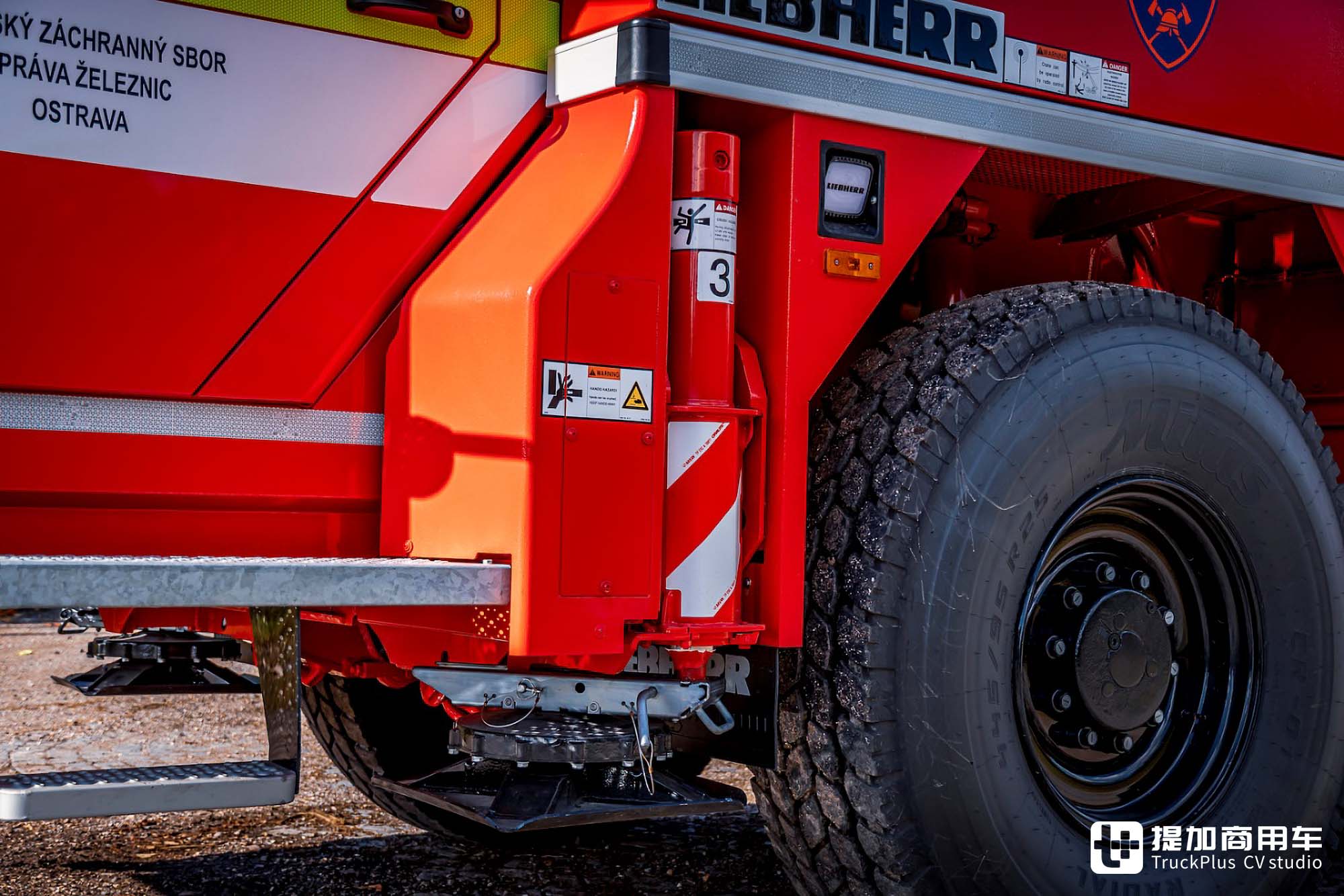 消防局也用吊车?4x4全驱配全轮转向+蟹行模式,带你看利勃海尔LTM 1030-2.1全地面起重机 - 第18张 - 提加商用车网 消防局也用吊车?4x4全驱配全轮转向+蟹行模式,带你看利勃海尔LTM 1030-2.1全地面起重机 - 第18张