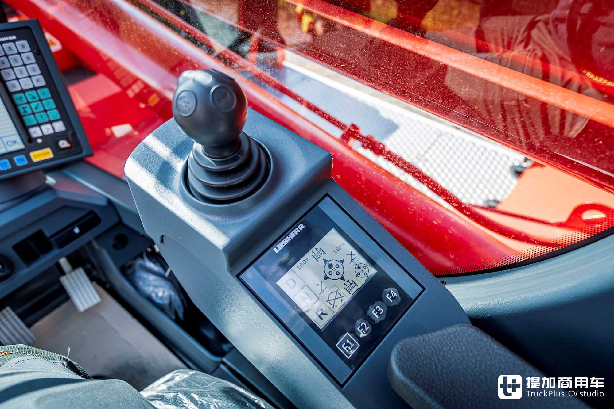 消防局也用吊车?4x4全驱配全轮转向+蟹行模式,带你看利勃海尔LTM 1030-2.1全地面起重机 - 第23张 - 提加商用车网 消防局也用吊车?4x4全驱配全轮转向+蟹行模式,带你看利勃海尔LTM 1030-2.1全地面起重机 - 第23张