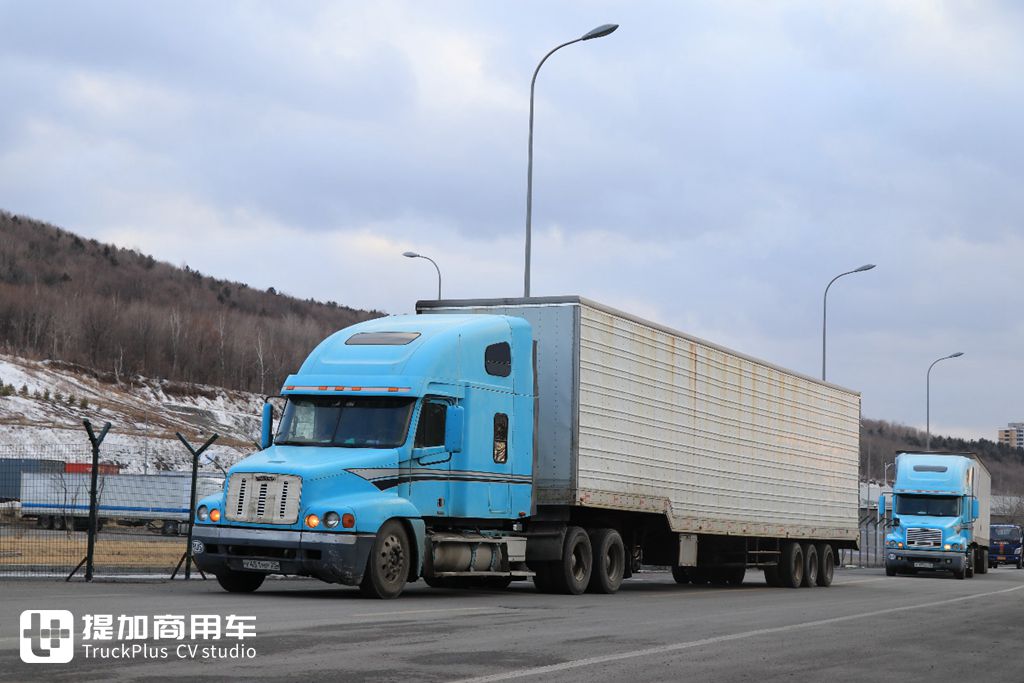 绥芬河口岸俄罗斯卡车实拍终章来了,再带你看看老毛子爱开的那些美国卡车 - 第30张 - 提加商用车网 绥芬河口岸俄罗斯卡车实拍终章来了,再带你看看老毛子爱开的那些美国卡车 - 第30张