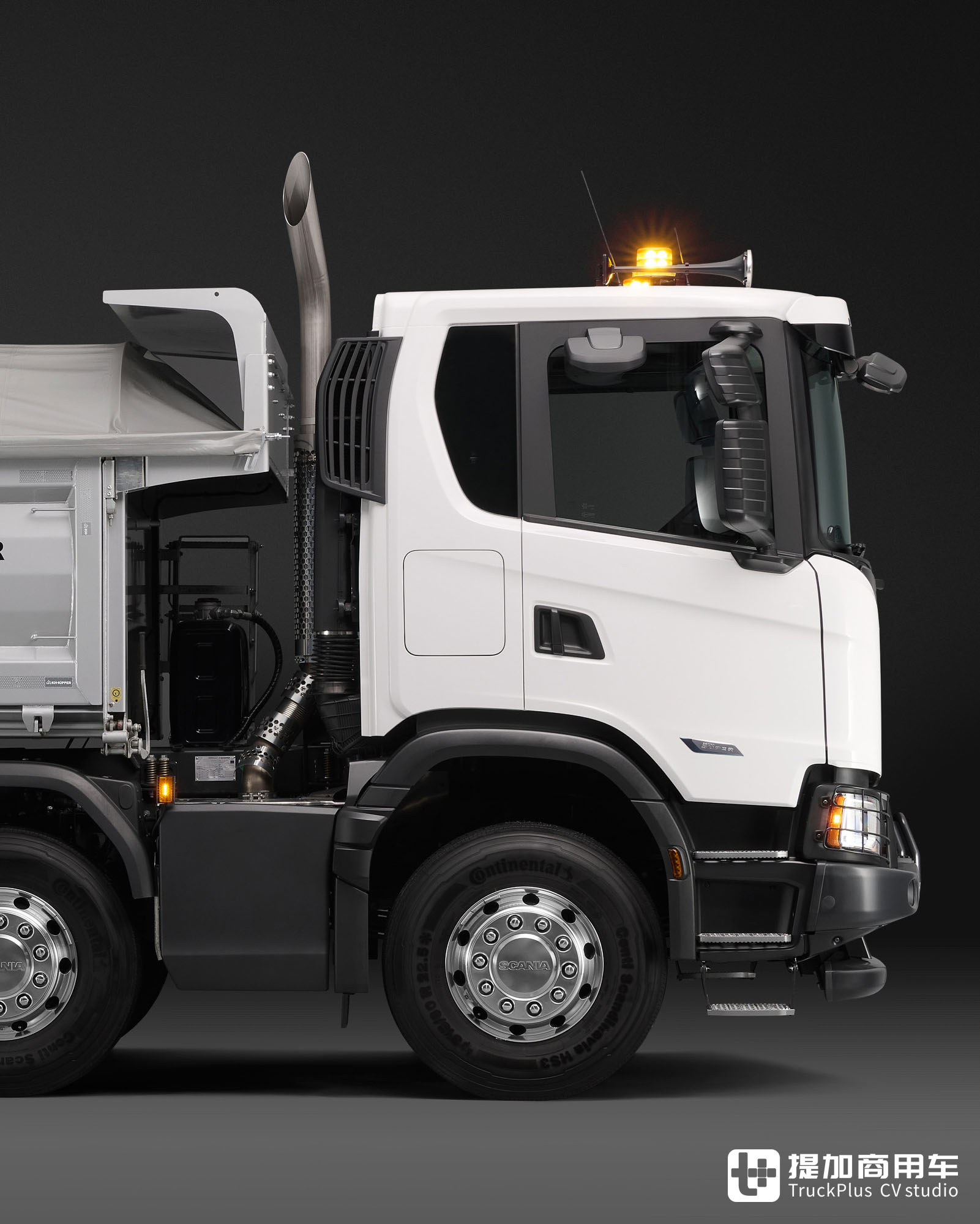 8x6驱动配V8发动机,牵引坦克专用,带您看斯堪尼亚650 S XT军用重型牵引车 - 第11张 - 提加商用车网 8x6驱动配V8发动机,牵引坦克专用,带您看斯堪尼亚650 S XT军用重型牵引车 - 第11张