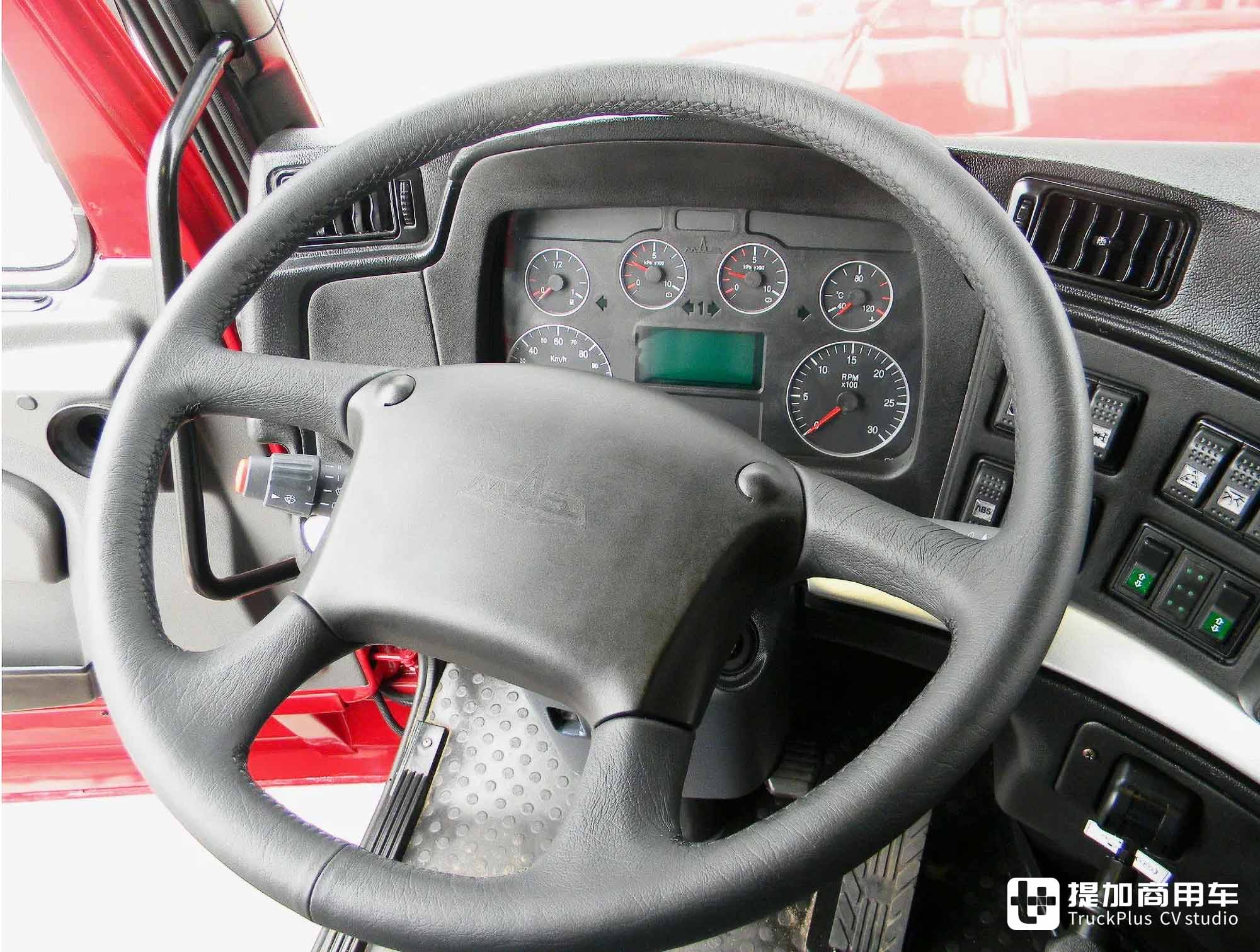 白俄罗斯也造美式长头卡车?V8发动机+生活舱,MAZ-6440系列回顾 - 第12张 - 提加商用车网 白俄罗斯也造美式长头卡车?V8发动机+生活舱,MAZ-6440系列回顾 - 第12张