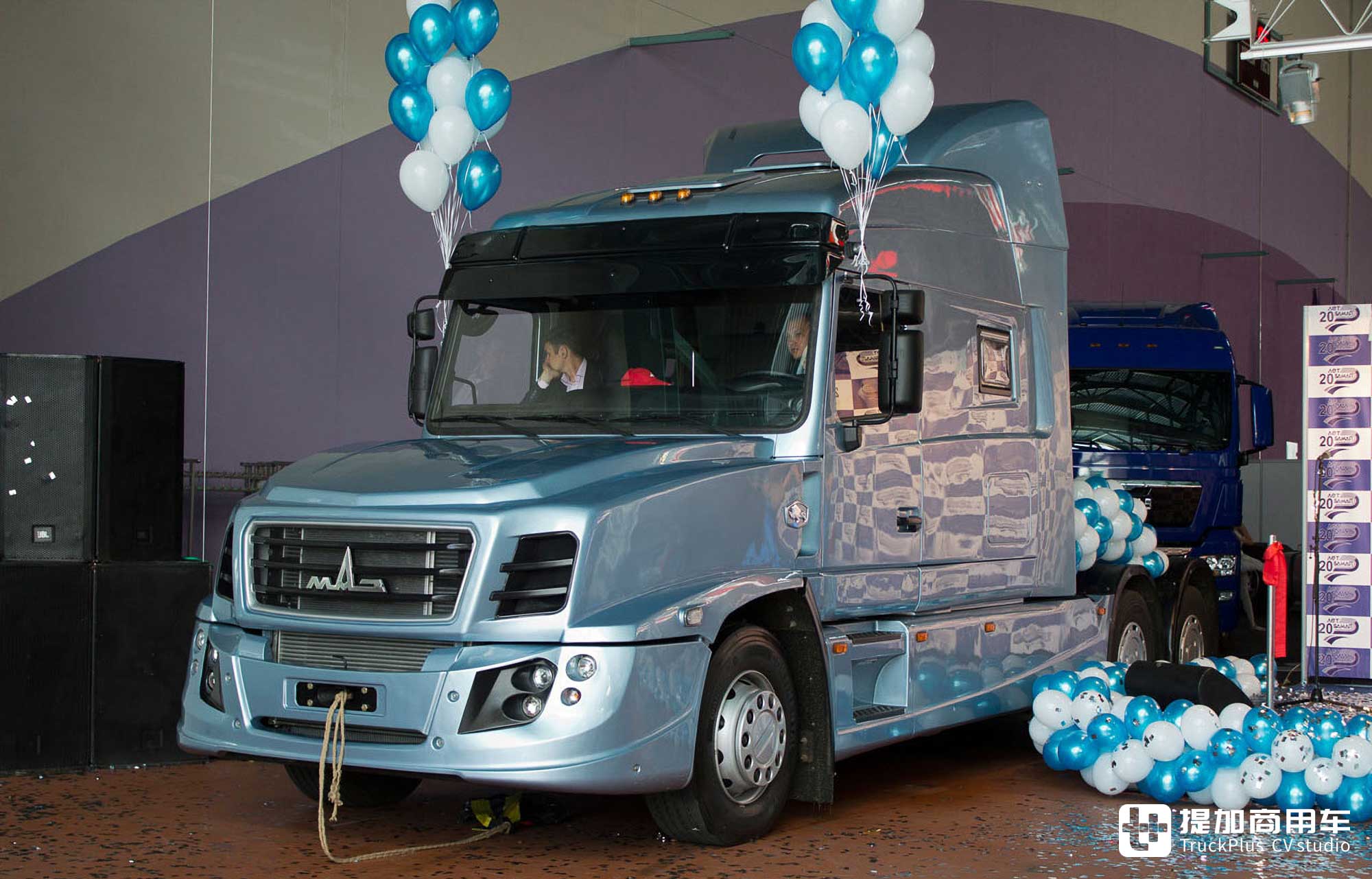 白俄罗斯也造美式长头卡车?V8发动机+生活舱,MAZ-6440系列回顾 - 第13张 - 提加商用车网 白俄罗斯也造美式长头卡车?V8发动机+生活舱,MAZ-6440系列回顾 - 第13张