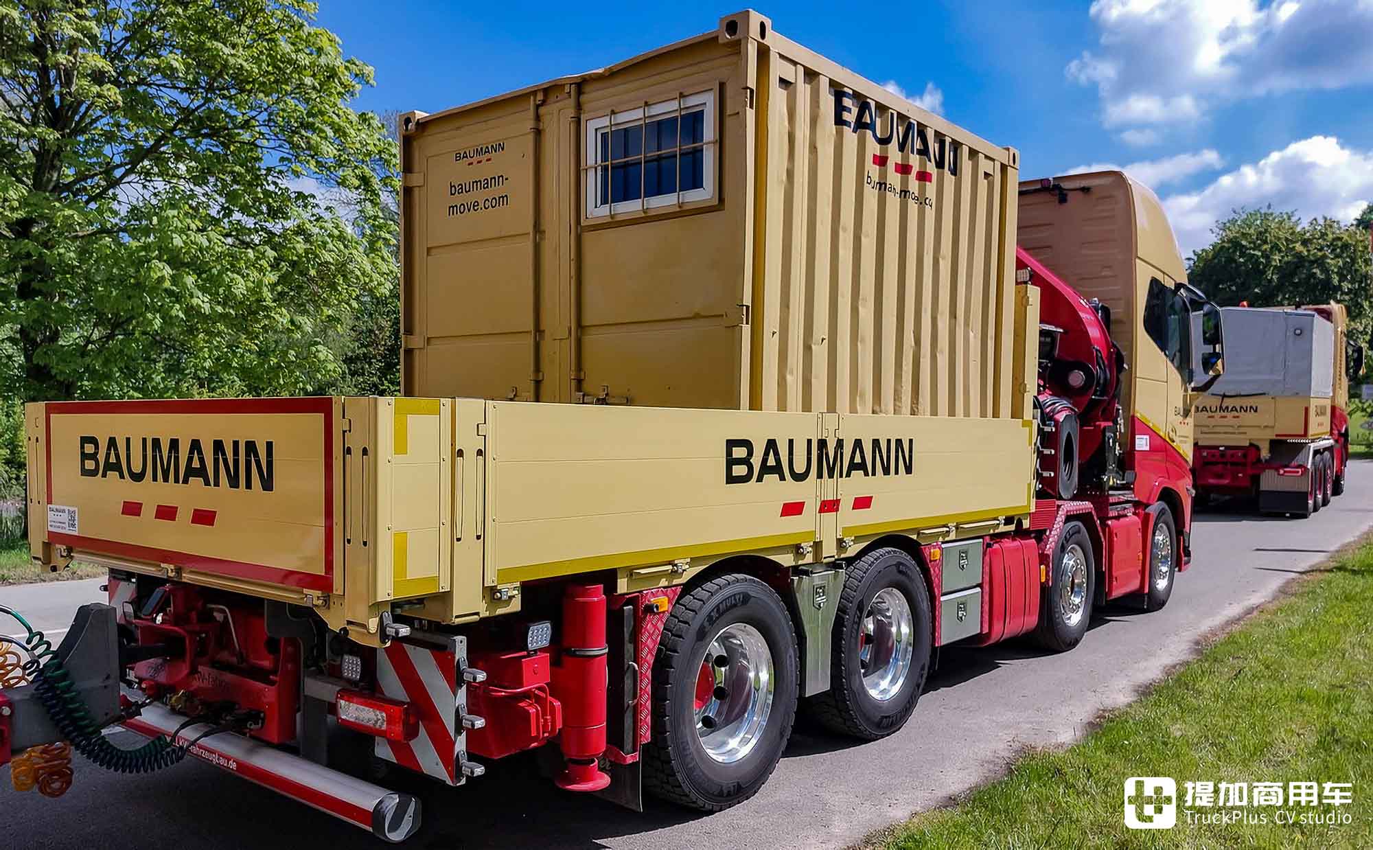 750匹马力+顶级车身配置,大件运输后勤车,沃尔沃FH 16多用途随车吊实拍 - 第14张 - 提加商用车网 750匹马力+顶级车身配置,大件运输后勤车,沃尔沃FH 16多用途随车吊实拍 - 第14张