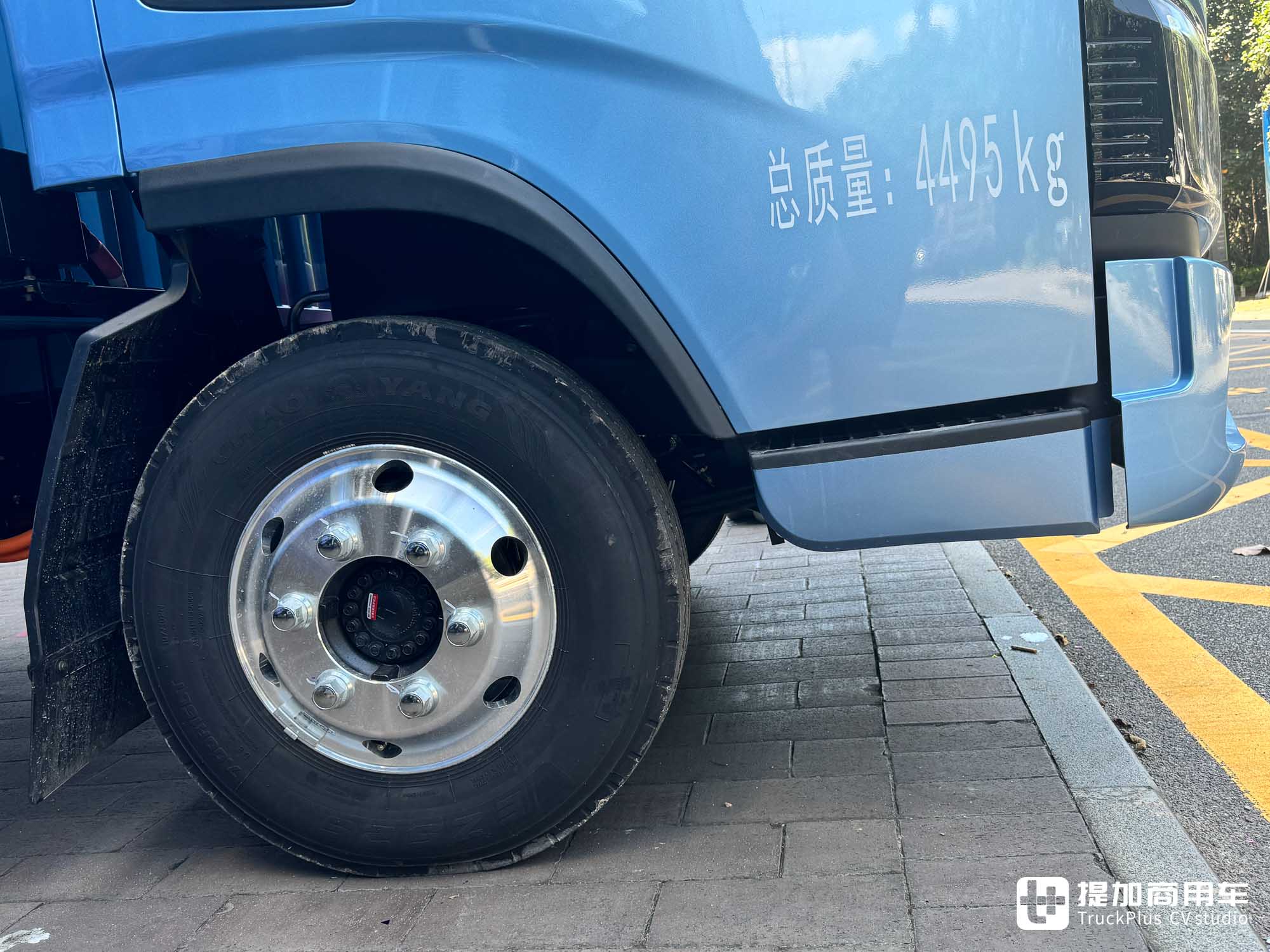 续航500+km,专为城际运输打造,宇通轻卡T5神行版实拍评测 - 第16张 - 提加商用车网 续航500+km,专为城际运输打造,宇通轻卡T5神行版实拍评测 - 第16张