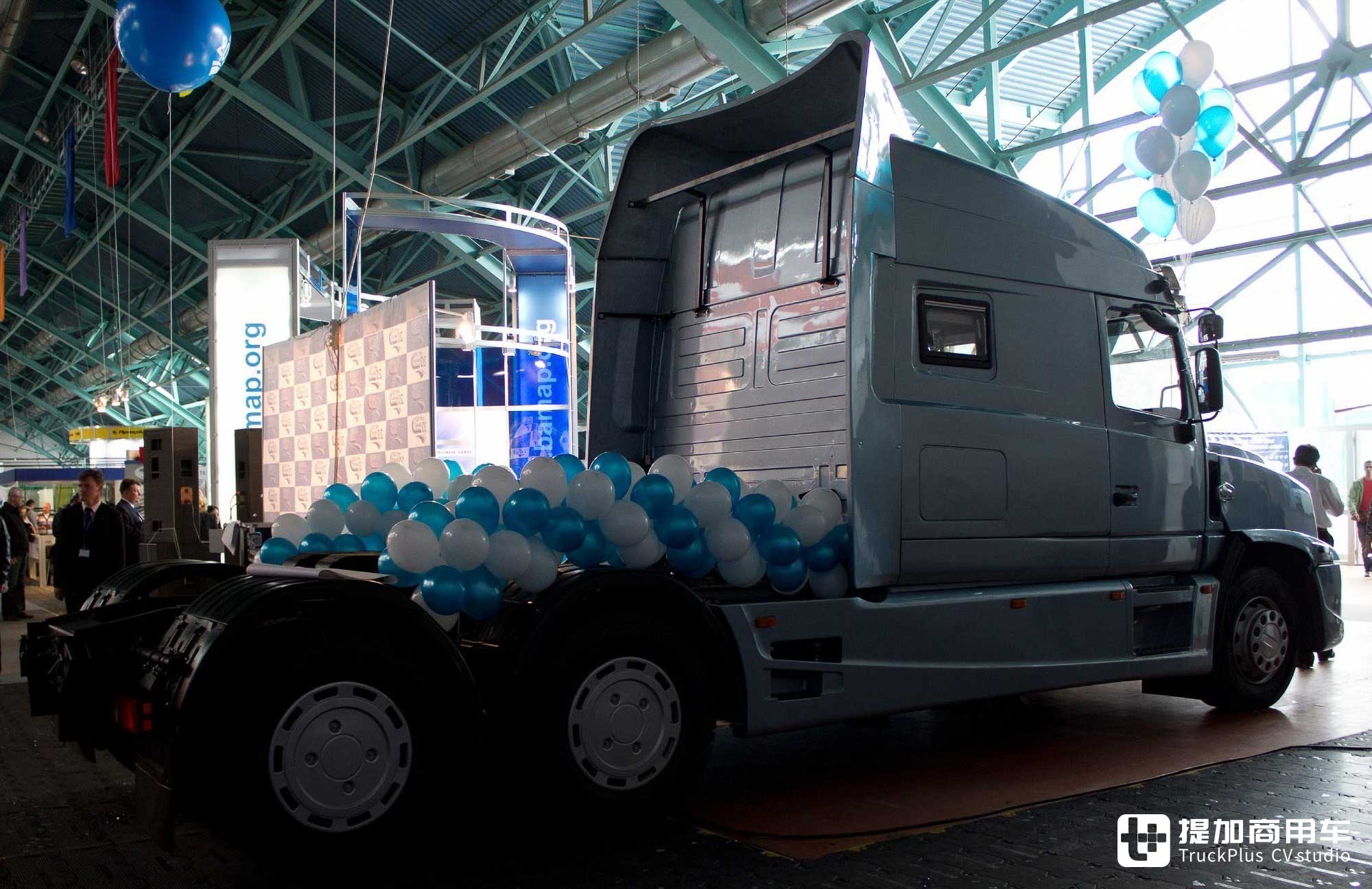 白俄罗斯也造美式长头卡车?V8发动机+生活舱,MAZ-6440系列回顾 - 第18张 - 提加商用车网 白俄罗斯也造美式长头卡车?V8发动机+生活舱,MAZ-6440系列回顾 - 第18张