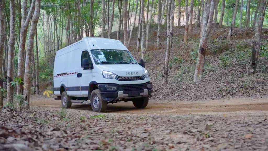 越野新霸主!依维柯欧胜涉水性能再创巅峰! - 第2张 - 提加商用车网 越野新霸主!依维柯欧胜涉水性能再创巅峰! - 第2张