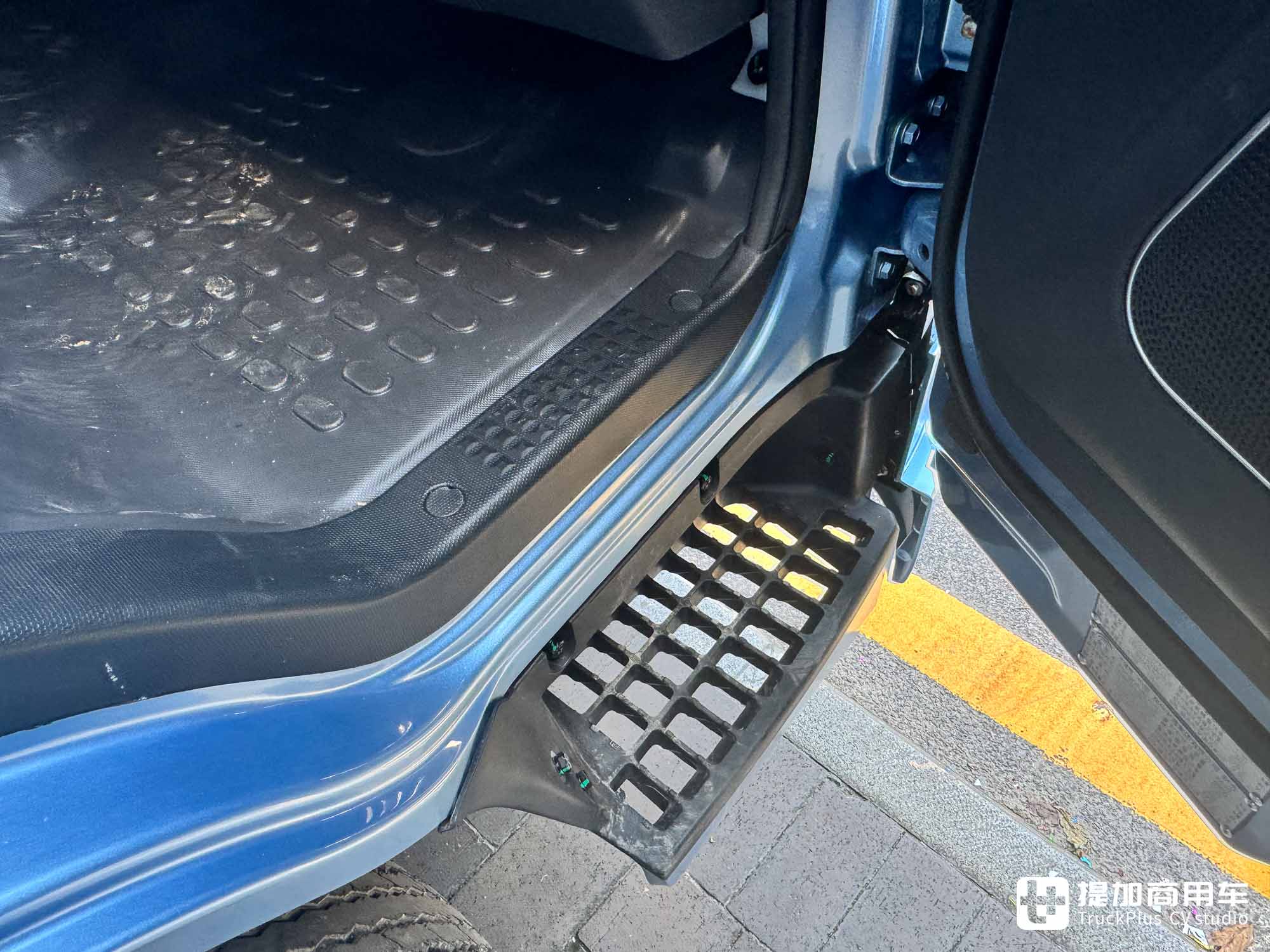 续航500+km,专为城际运输打造,宇通轻卡T5神行版实拍评测 - 第21张 - 提加商用车网 续航500+km,专为城际运输打造,宇通轻卡T5神行版实拍评测 - 第21张