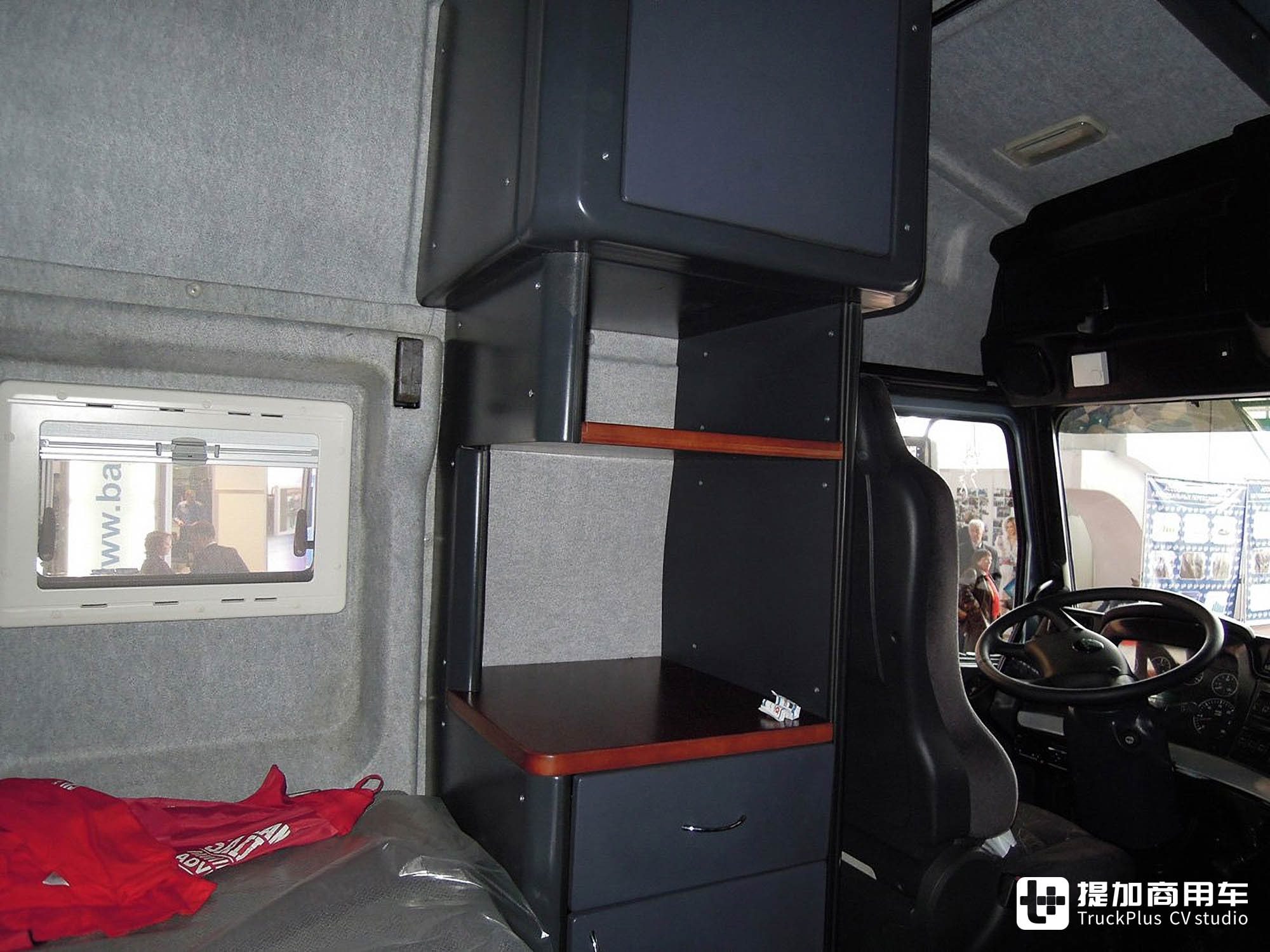 白俄罗斯也造美式长头卡车?V8发动机+生活舱,MAZ-6440系列回顾 - 第22张 - 提加商用车网 白俄罗斯也造美式长头卡车?V8发动机+生活舱,MAZ-6440系列回顾 - 第22张