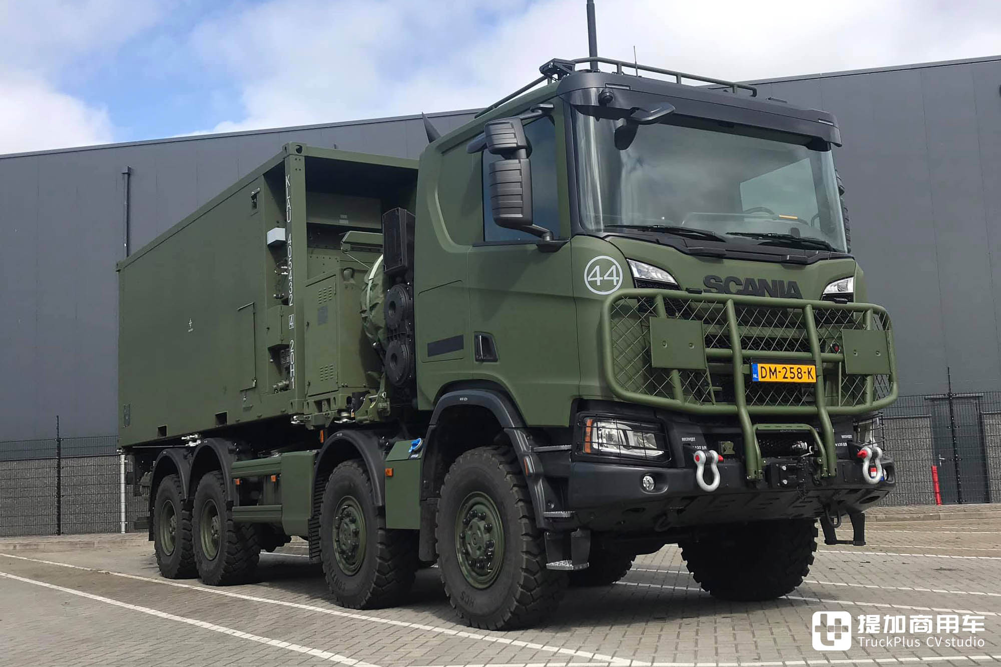 8x6驱动配V8发动机,牵引坦克专用,带您看斯堪尼亚650 S XT军用重型牵引车 - 第24张 - 提加商用车网 8x6驱动配V8发动机,牵引坦克专用,带您看斯堪尼亚650 S XT军用重型牵引车 - 第24张