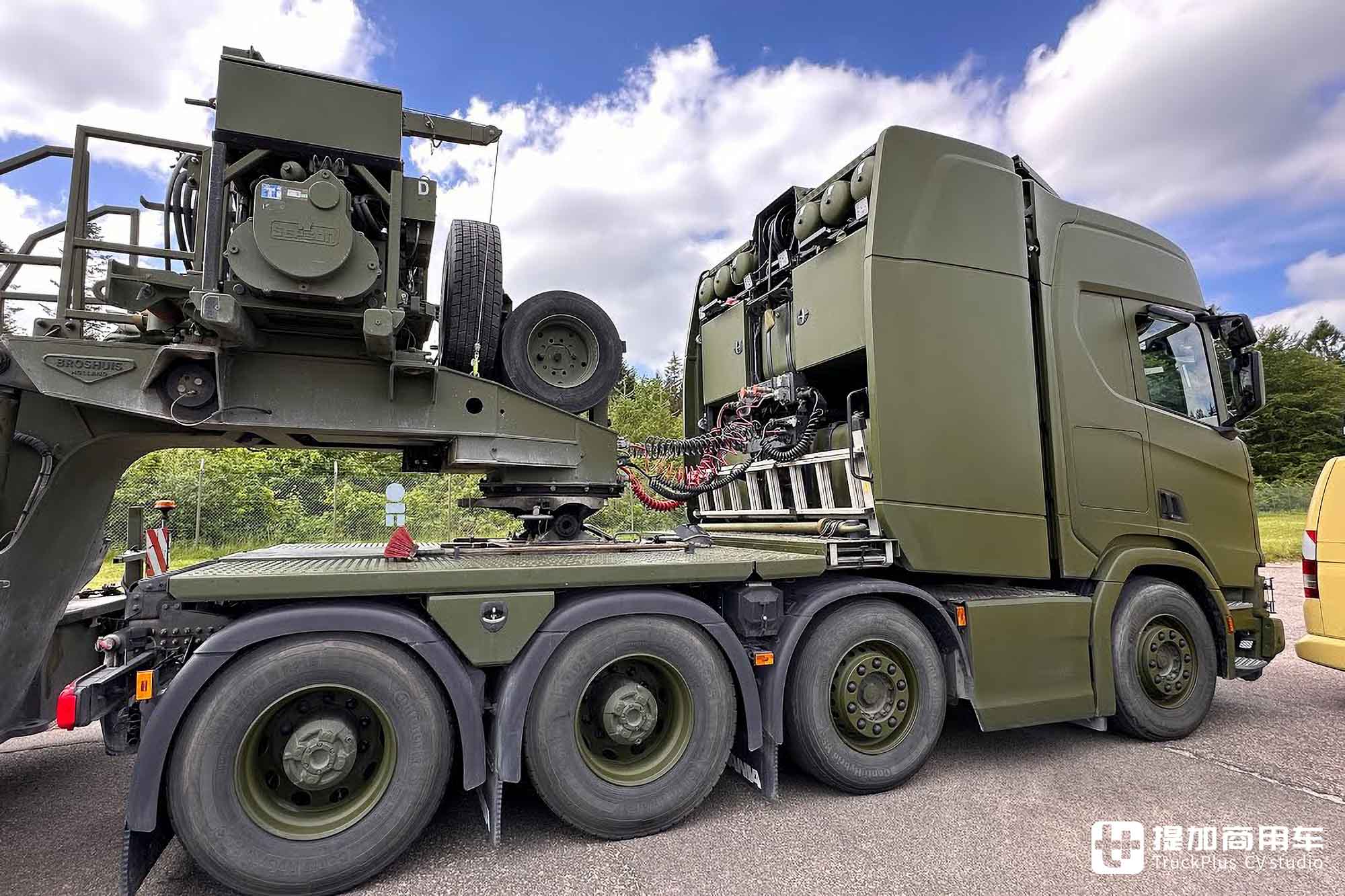 8x6驱动配V8发动机,牵引坦克专用,带您看斯堪尼亚650 S XT军用重型牵引车 - 第25张 - 提加商用车网 8x6驱动配V8发动机,牵引坦克专用,带您看斯堪尼亚650 S XT军用重型牵引车 - 第25张