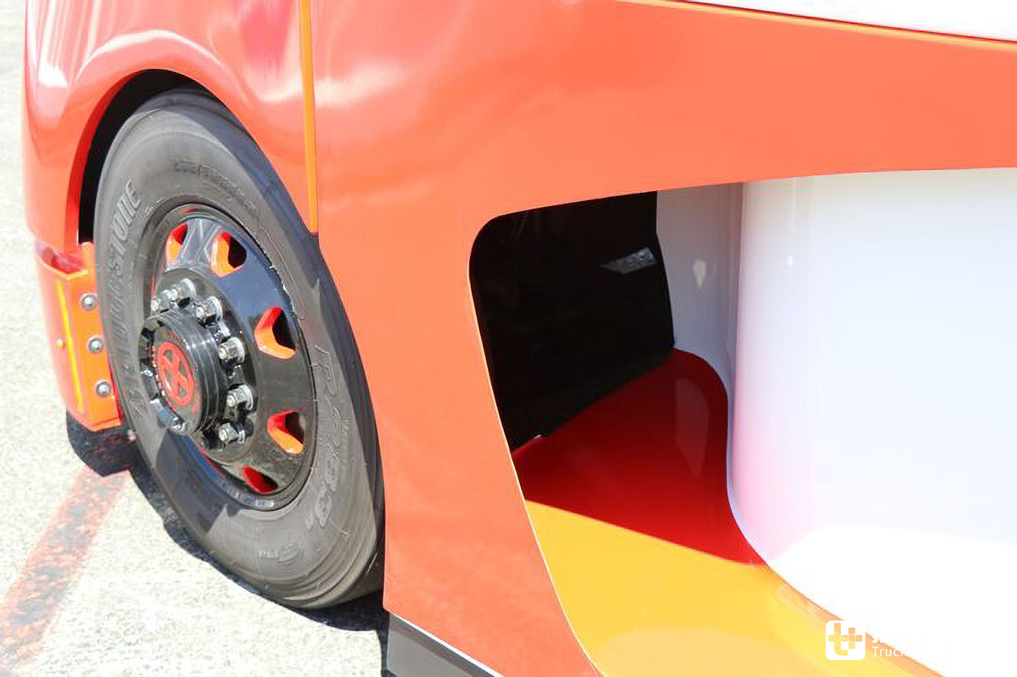 石油公司造重卡?高铁造型,还与解放合作,壳牌Starship系列卡车见过没 - 第7张 - 提加商用车网 石油公司造重卡?高铁造型,还与解放合作,壳牌Starship系列卡车见过没 - 第7张