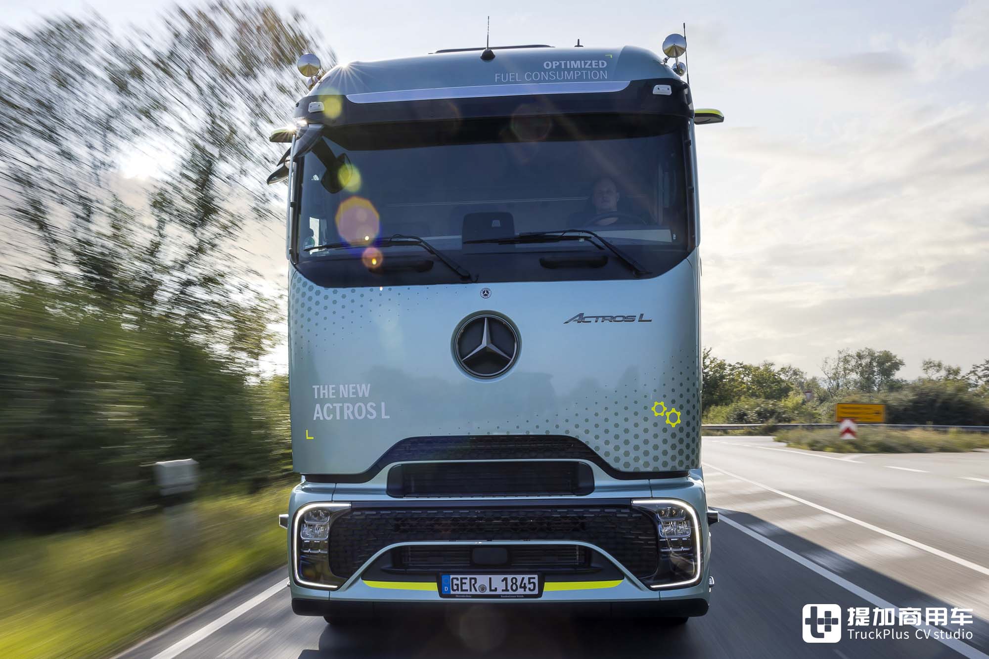 2024IAA:聚焦脱碳及数字化、智能化,奔驰带来多款柴油、纯电动前沿展品 - 第17张 - 提加商用车网 2024IAA:聚焦脱碳及数字化、智能化,奔驰带来多款柴油、纯电动前沿展品 - 第17张