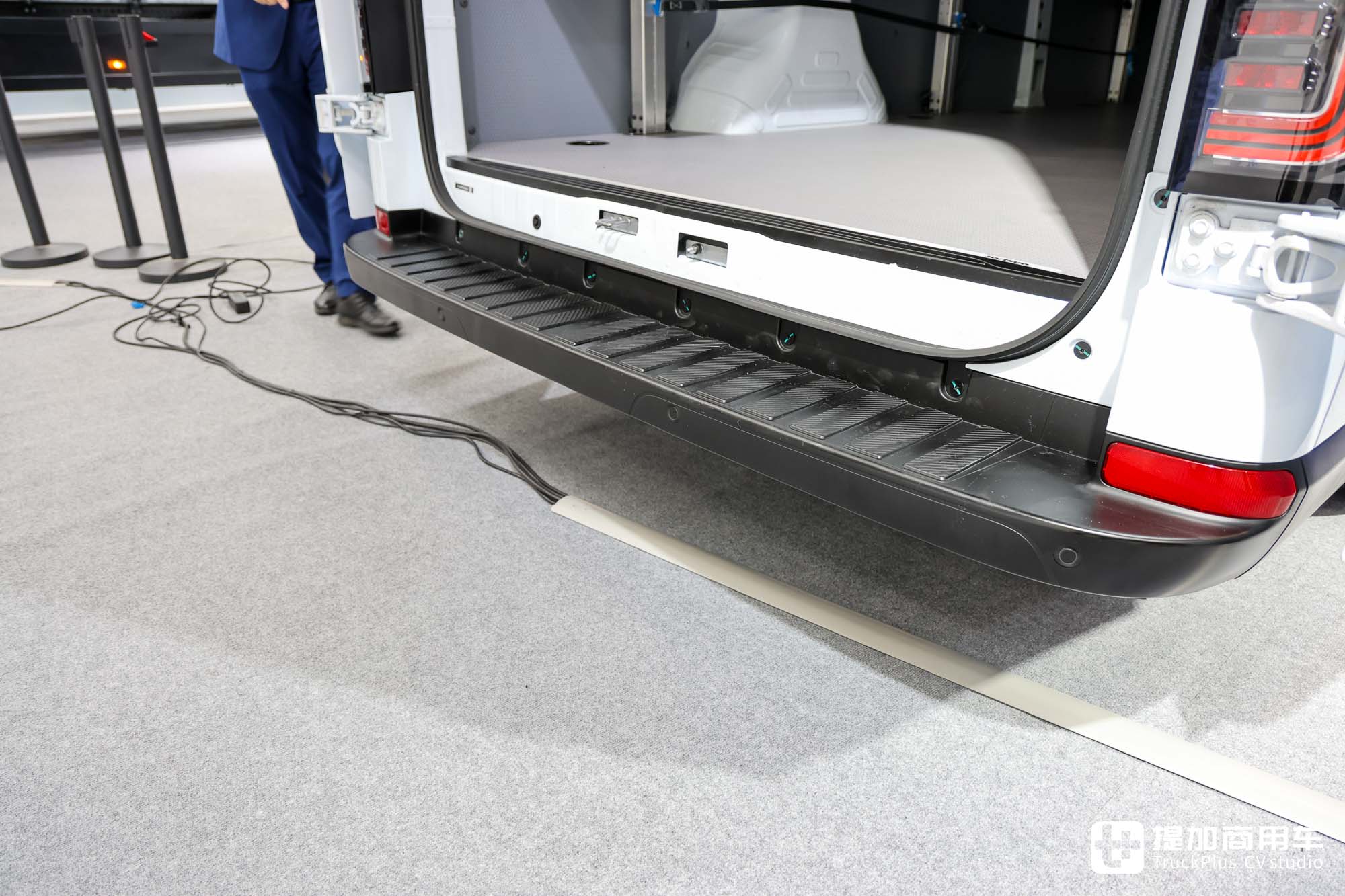 2024IAA:E-VALI纯电厢货、EYT 2.0码头牵引车亮相,比亚迪双新品全球首发 - 第20张 - 提加商用车网 2024IAA:E-VALI纯电厢货、EYT 2.0码头牵引车亮相,比亚迪双新品全球首发 - 第20张