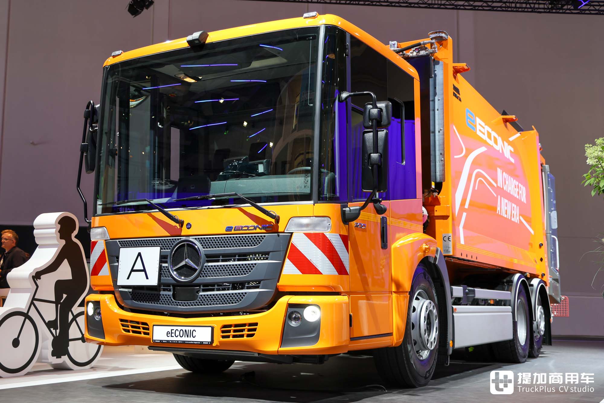 2024IAA:低入口卡车领域的先驱者,奔驰eEconic 300纯电动车型实拍 - 第3张 - 提加商用车网 2024IAA:低入口卡车领域的先驱者,奔驰eEconic 300纯电动车型实拍 - 第3张