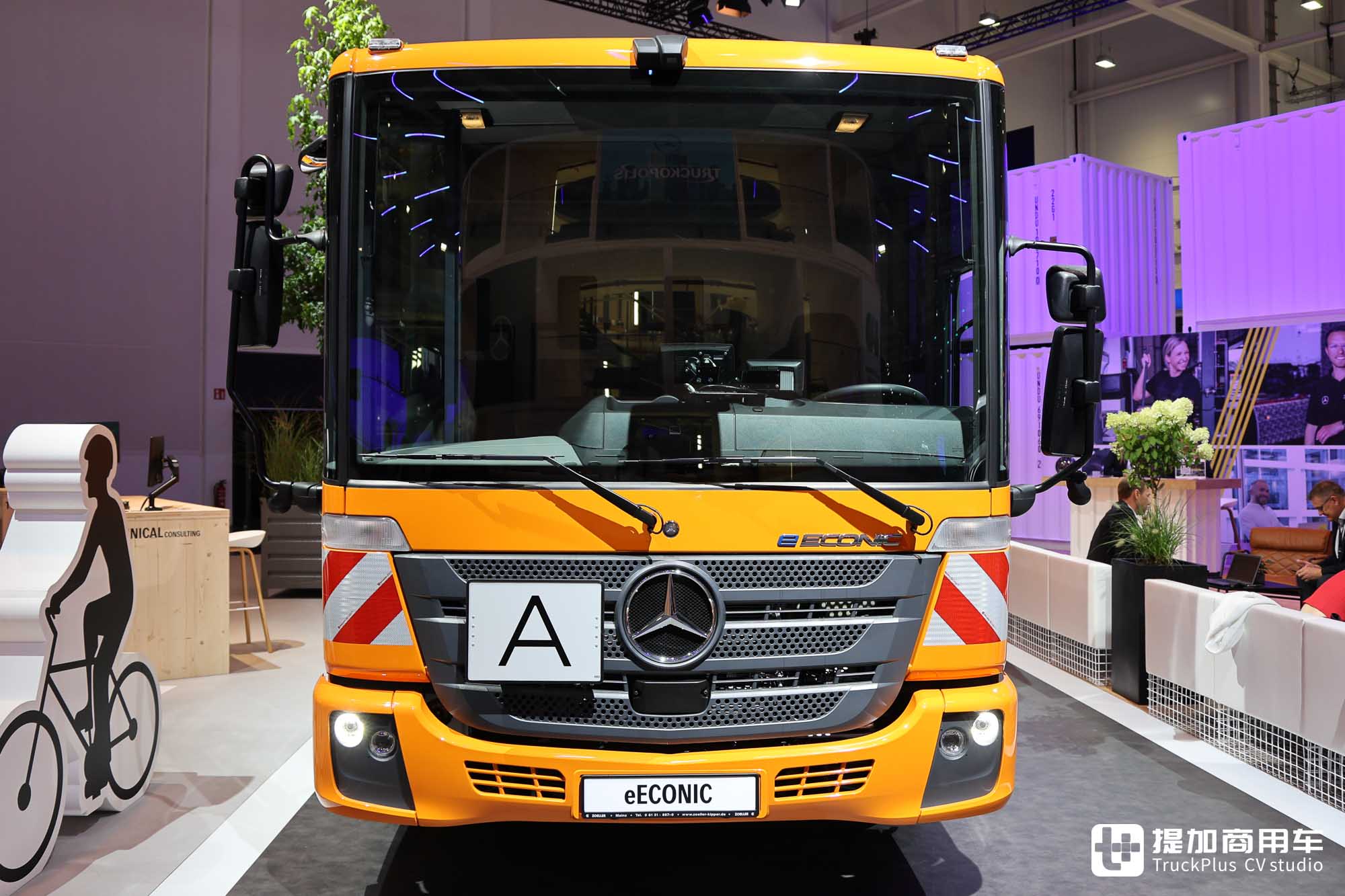 2024IAA:低入口卡车领域的先驱者,奔驰eEconic 300纯电动车型实拍 - 第4张 - 提加商用车网 2024IAA:低入口卡车领域的先驱者,奔驰eEconic 300纯电动车型实拍 - 第4张