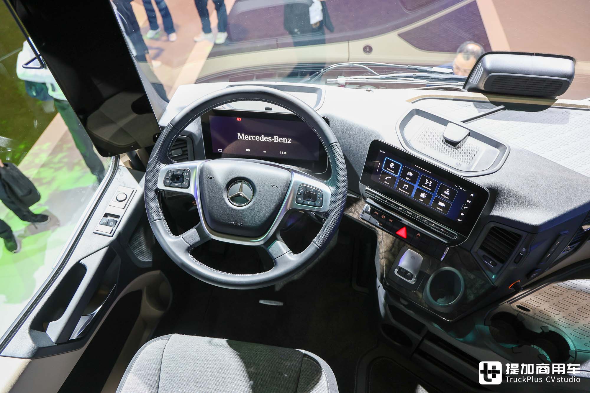 2024IAA:未来派全新平台,柴油动力再升级,奔驰新一代Actros L旗舰车型来袭 - 第42张 - 提加商用车网 2024IAA:未来派全新平台,柴油动力再升级,奔驰新一代Actros L旗舰车型来袭 - 第42张