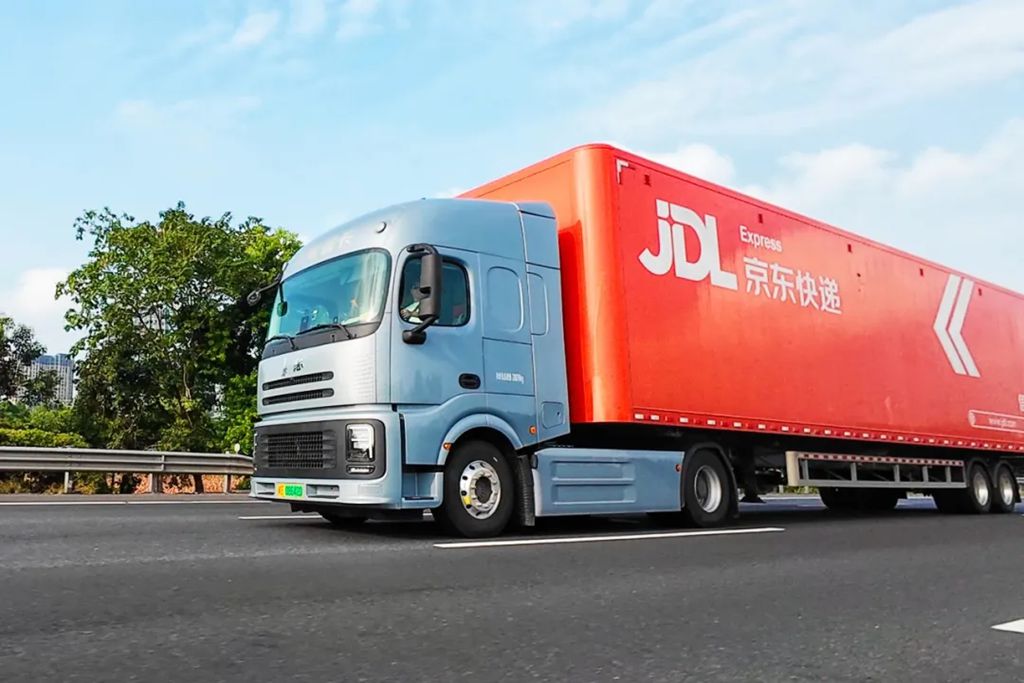 国际交通展上当红组合,长城商用车联合京东物流共建零碳快递新范式 - 第2张 - 提加商用车网 国际交通展上当红组合,长城商用车联合京东物流共建零碳快递新范式 - 第2张