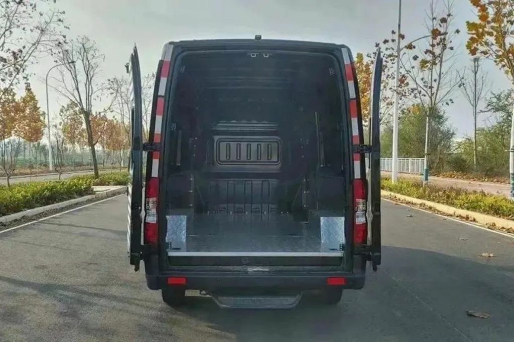 东风御风V9E丨城配顶流 “V”你而来 - 第3张 - 提加商用车网 东风御风V9E丨城配顶流 “V”你而来 - 第3张