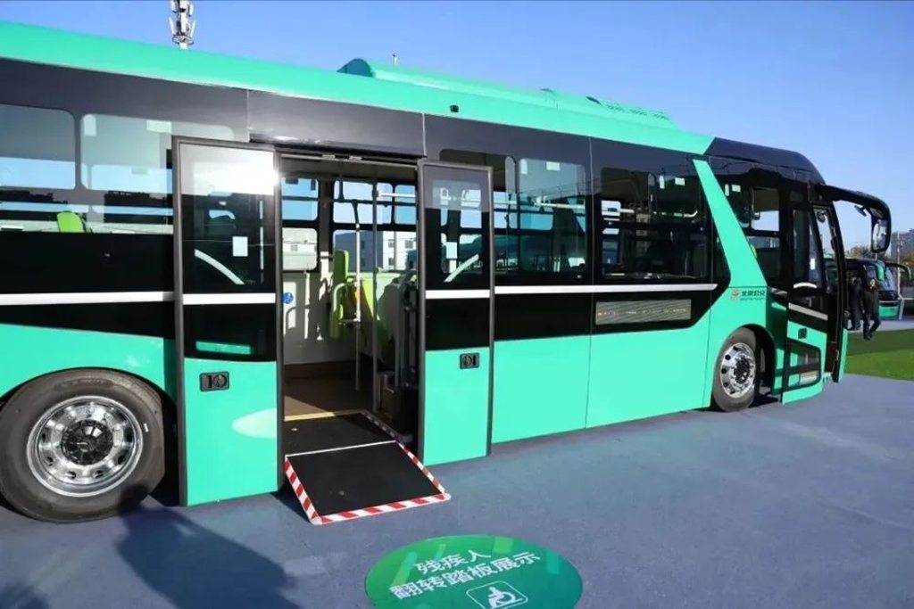 首都通学专线再上新！福田欧辉新型通学车全力护航新学期 - 第3张