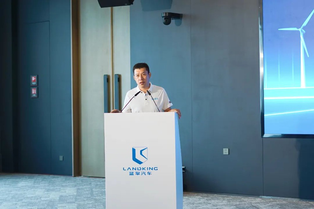 【科技蓝擎 领跑绿色物流】蓝擎冷链1卡”TOP合作伙伴共创大会隆重召开,蓝擎汽车多款冷链新品重磅发布! - 第4张 - 提加商用车网 【科技蓝擎 领跑绿色物流】蓝擎冷链1卡”TOP合作伙伴共创大会隆重召开,蓝擎汽车多款冷链新品重磅发布! - 第4张