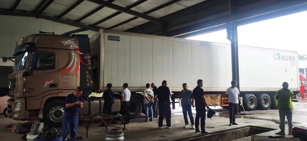 感恩相伴 芯暖金秋 一体化动力链产品推荐会暨客户关怀月正式启动 - 第4张 - 提加商用车网 感恩相伴 芯暖金秋 一体化动力链产品推荐会暨客户关怀月正式启动 - 第4张