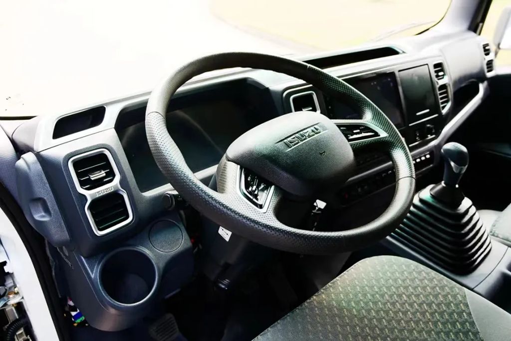 假如你在庆铃五十铃KV100车里…… - 第6张 - 提加商用车网 假如你在庆铃五十铃KV100车里…… - 第6张