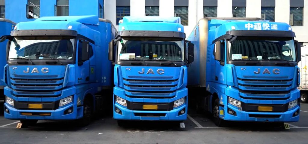 发哥驾到丨出车六检,中通快递王师傅K7百万公里无大修的奥秘 - 第2张 - 提加商用车网 发哥驾到丨出车六检,中通快递王师傅K7百万公里无大修的奥秘 - 第2张