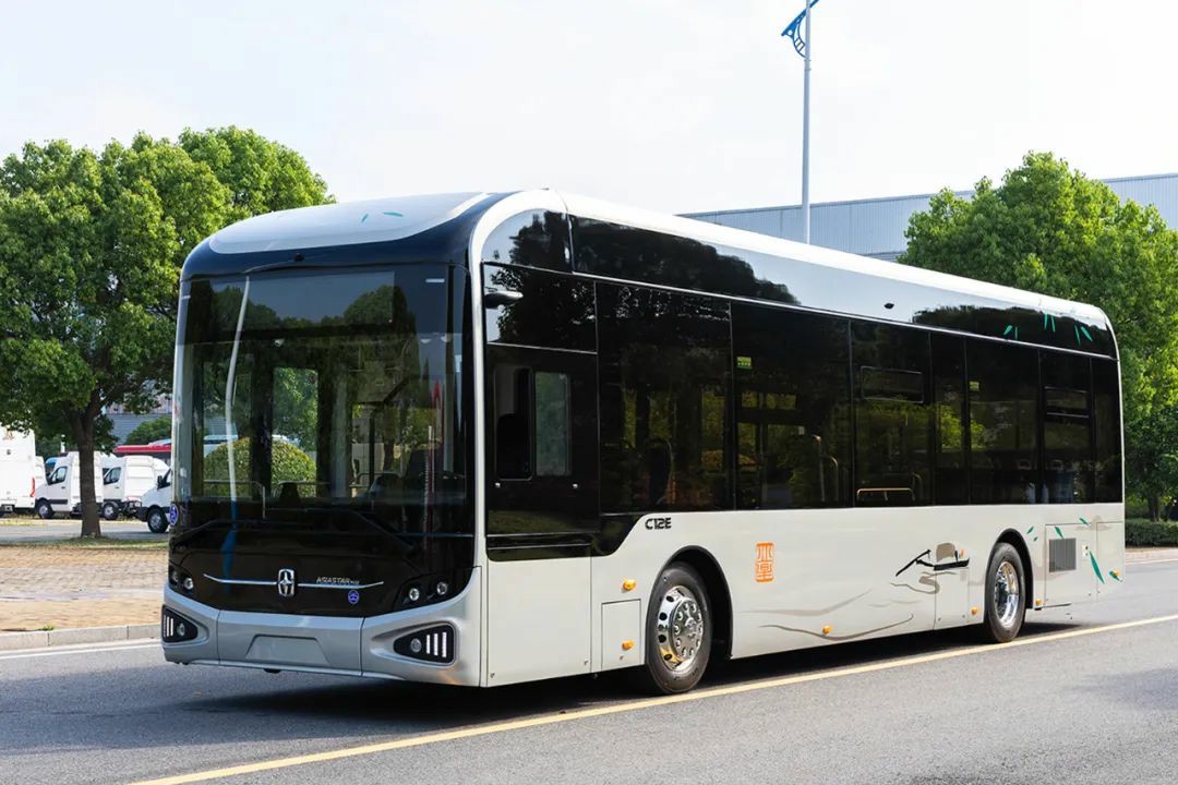 【车展品鉴】带您走进亚星全新C12E乘客篇——优质出行体验 - 第1张