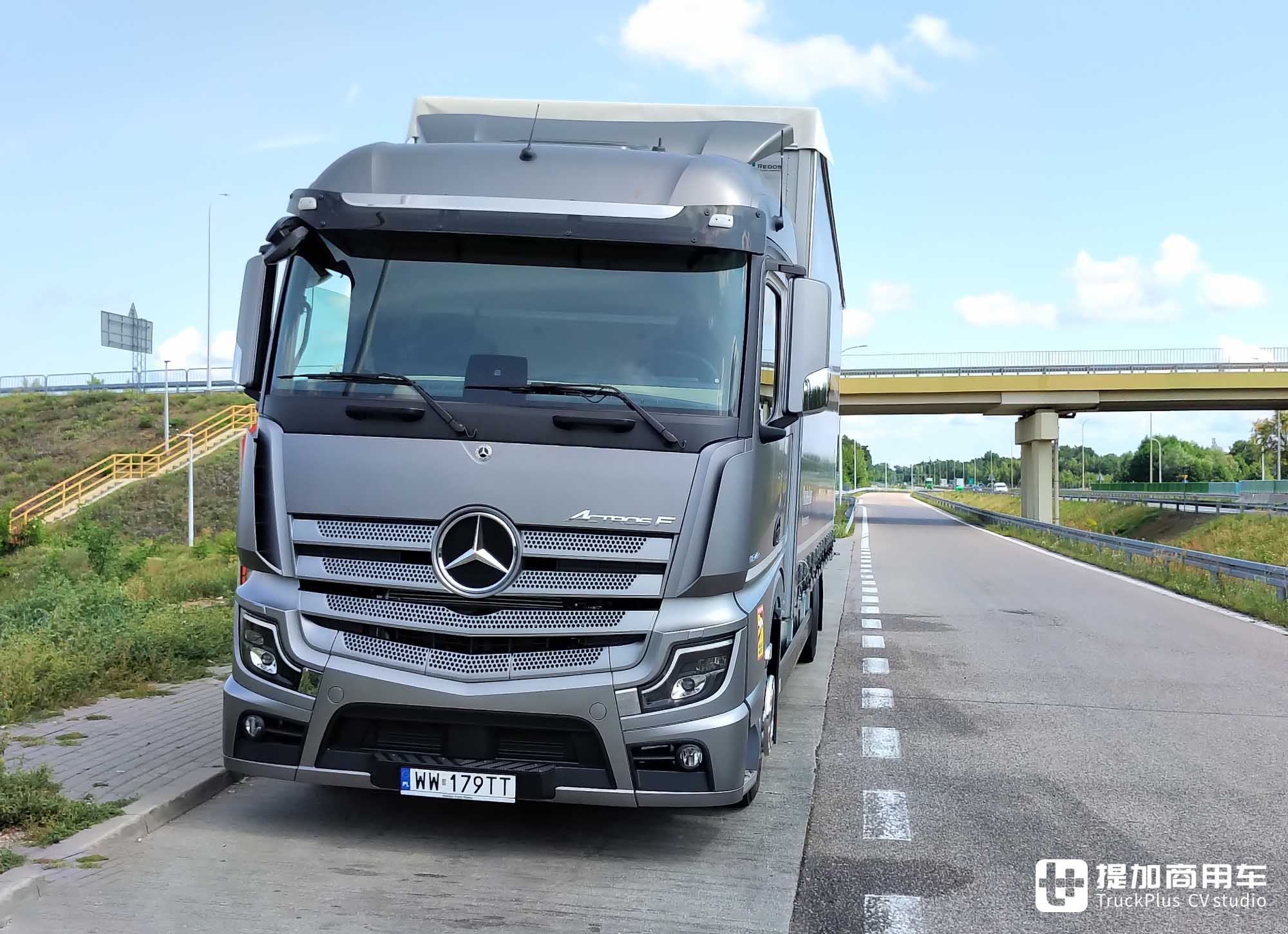 高性价比结合过硬配置,看齐自家旗舰车型?奔驰Actros F Plus车型实力几何 - 第2张 - 提加商用车网 高性价比结合过硬配置,看齐自家旗舰车型?奔驰Actros F Plus车型实力几何 - 第2张