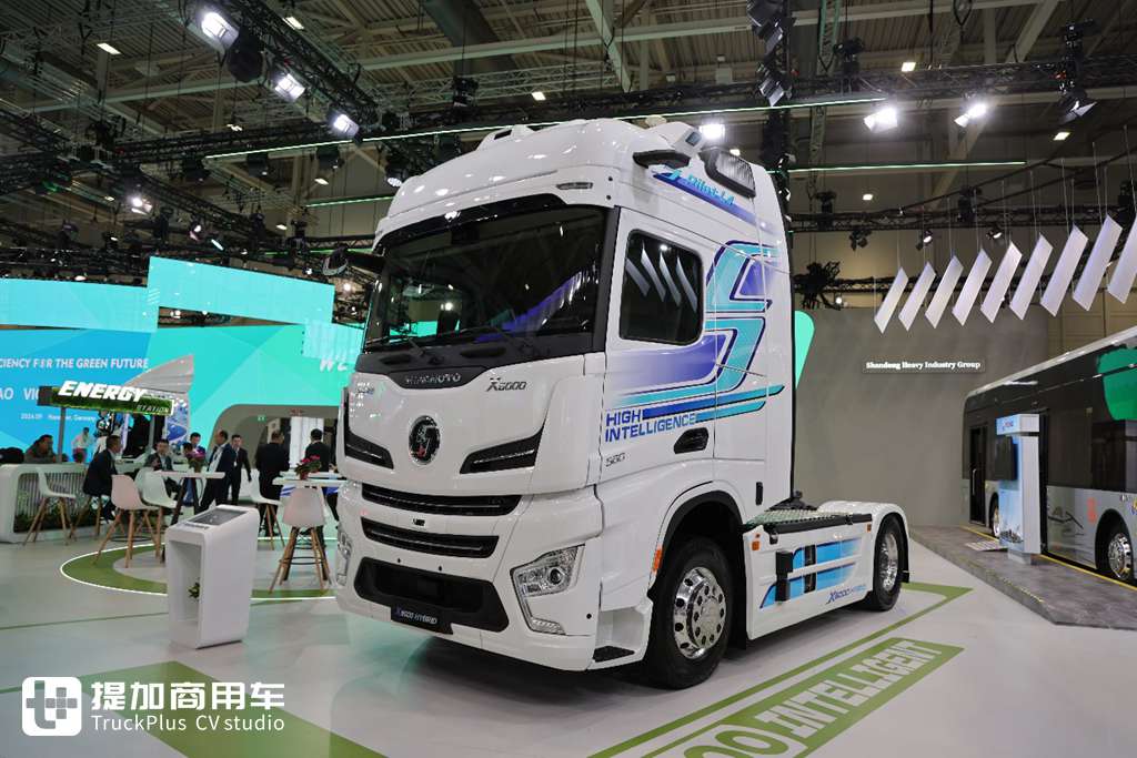 2024IAA:840马力德龙X6000领衔,陕汽重卡携多款车型亮相,让国际友人大呼牛X! - 第4张 - 提加商用车网 2024IAA:840马力德龙X6000领衔,陕汽重卡携多款车型亮相,让国际友人大呼牛X! - 第4张