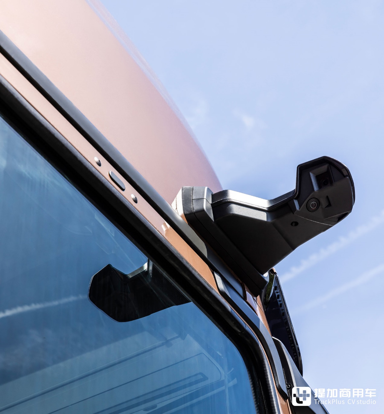 全新发动机+变速箱,高效PowerLion动力链亮相,2025款曼恩TGX牵引车抢先看 - 第9张 - 提加商用车网 全新发动机+变速箱,高效PowerLion动力链亮相,2025款曼恩TGX牵引车抢先看 - 第9张