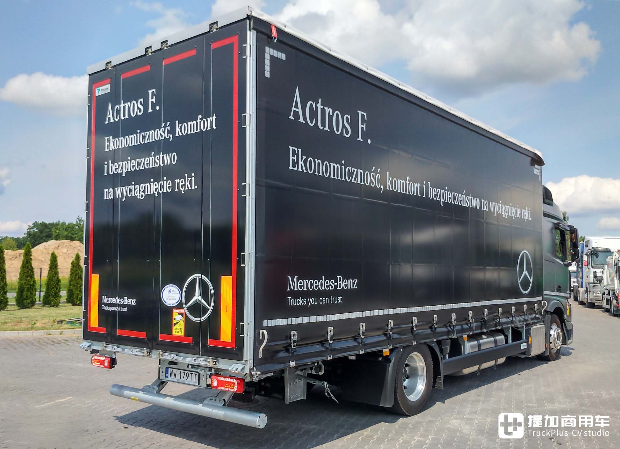 高性价比结合过硬配置,看齐自家旗舰车型?奔驰Actros F Plus车型实力几何 - 第9张 - 提加商用车网 高性价比结合过硬配置,看齐自家旗舰车型?奔驰Actros F Plus车型实力几何 - 第9张