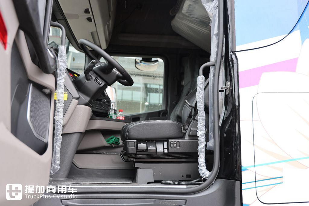 伴随全新一代斯堪尼亚SUPER而来,斯堪尼亚R PRO到底有何不一样?实拍带你好好看看! - 第10张 - 提加商用车网 伴随全新一代斯堪尼亚SUPER而来,斯堪尼亚R PRO到底有何不一样?实拍带你好好看看! - 第10张