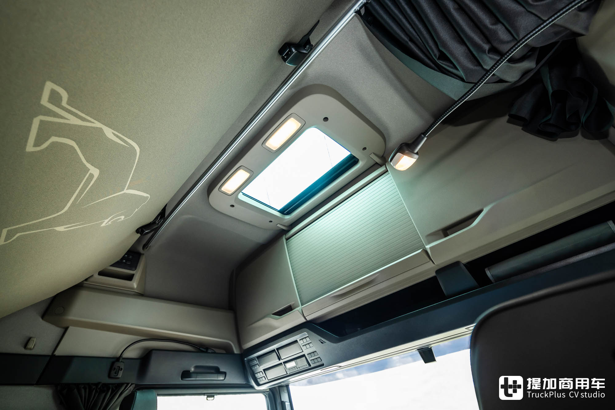 全新发动机+变速箱,高效PowerLion动力链亮相,2025款曼恩TGX牵引车抢先看 - 第20张 - 提加商用车网 全新发动机+变速箱,高效PowerLion动力链亮相,2025款曼恩TGX牵引车抢先看 - 第20张