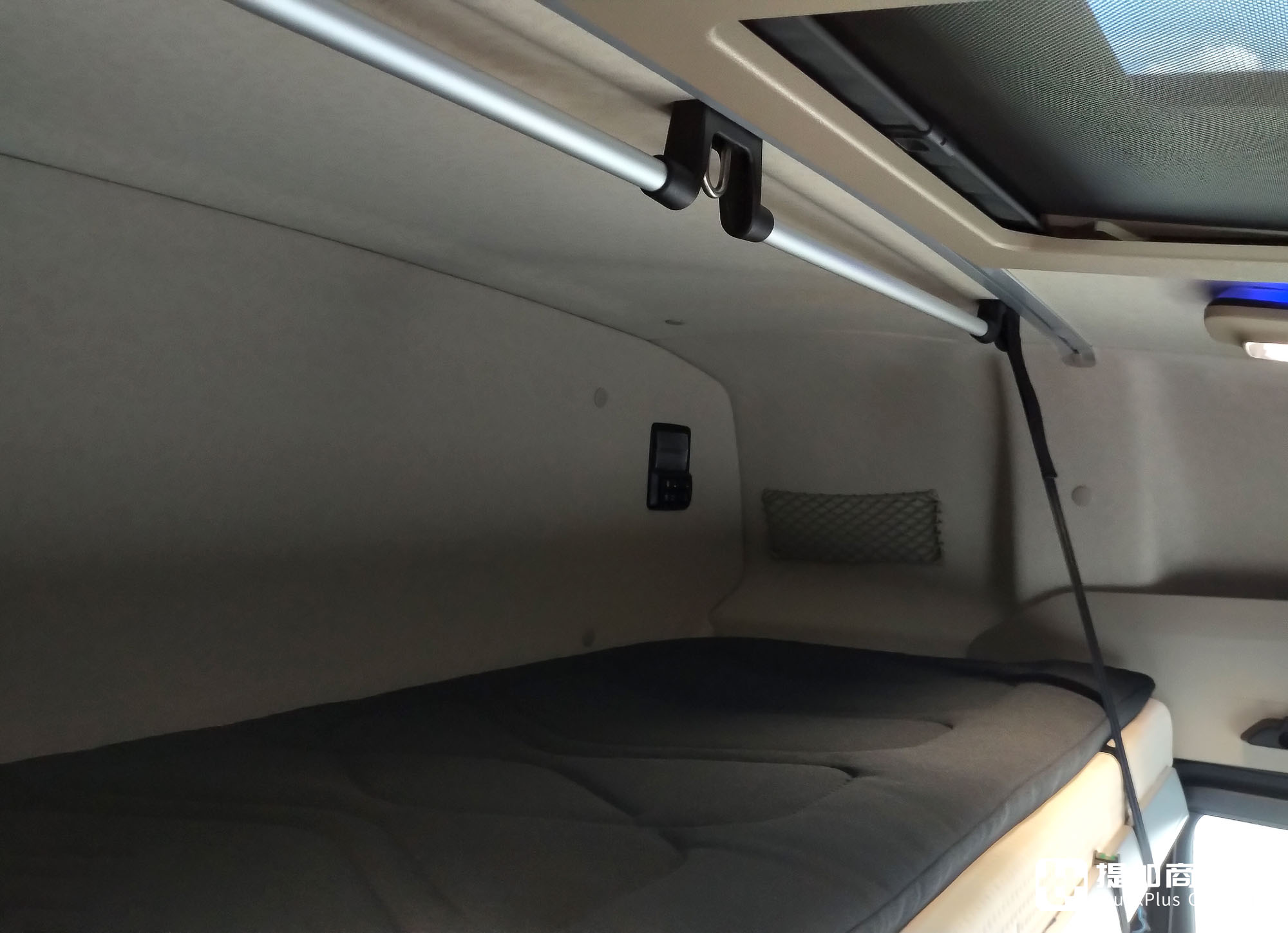 高性价比结合过硬配置,看齐自家旗舰车型?奔驰Actros F Plus车型实力几何 - 第22张 - 提加商用车网 高性价比结合过硬配置,看齐自家旗舰车型?奔驰Actros F Plus车型实力几何 - 第22张