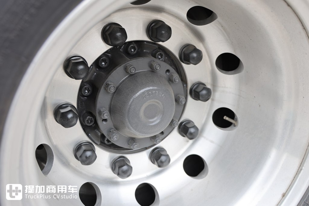 伴随全新一代斯堪尼亚SUPER而来,斯堪尼亚R PRO到底有何不一样?实拍带你好好看看! - 第23张 - 提加商用车网 伴随全新一代斯堪尼亚SUPER而来,斯堪尼亚R PRO到底有何不一样?实拍带你好好看看! - 第23张