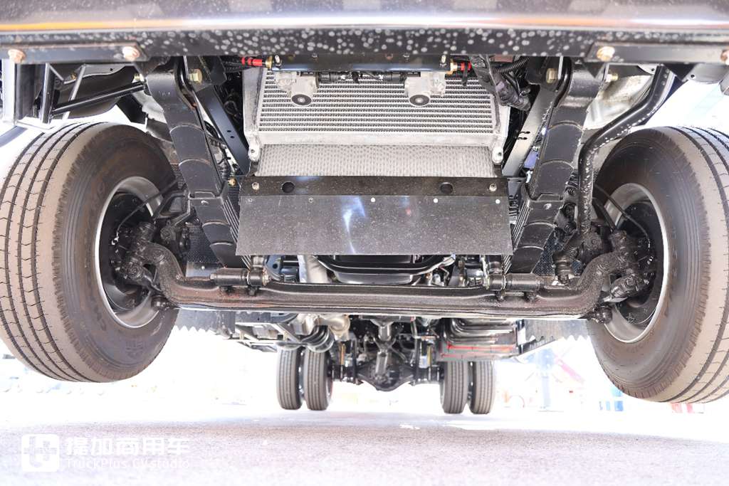 术业有专攻！实拍两款庆铃五十铃登高车 - 第12张