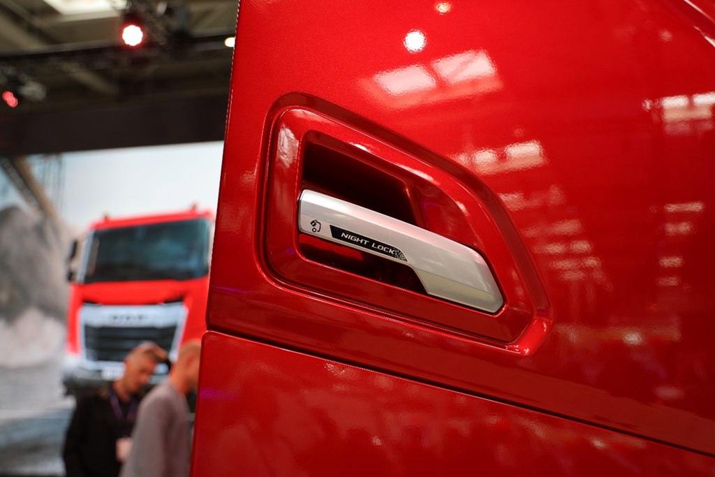 2024IAA:口碑不输斯堪尼亚,达夫顶级公路旗舰XG+焕新升级 - 第14张 - 提加商用车网 2024IAA:口碑不输斯堪尼亚,达夫顶级公路旗舰XG+焕新升级 - 第14张