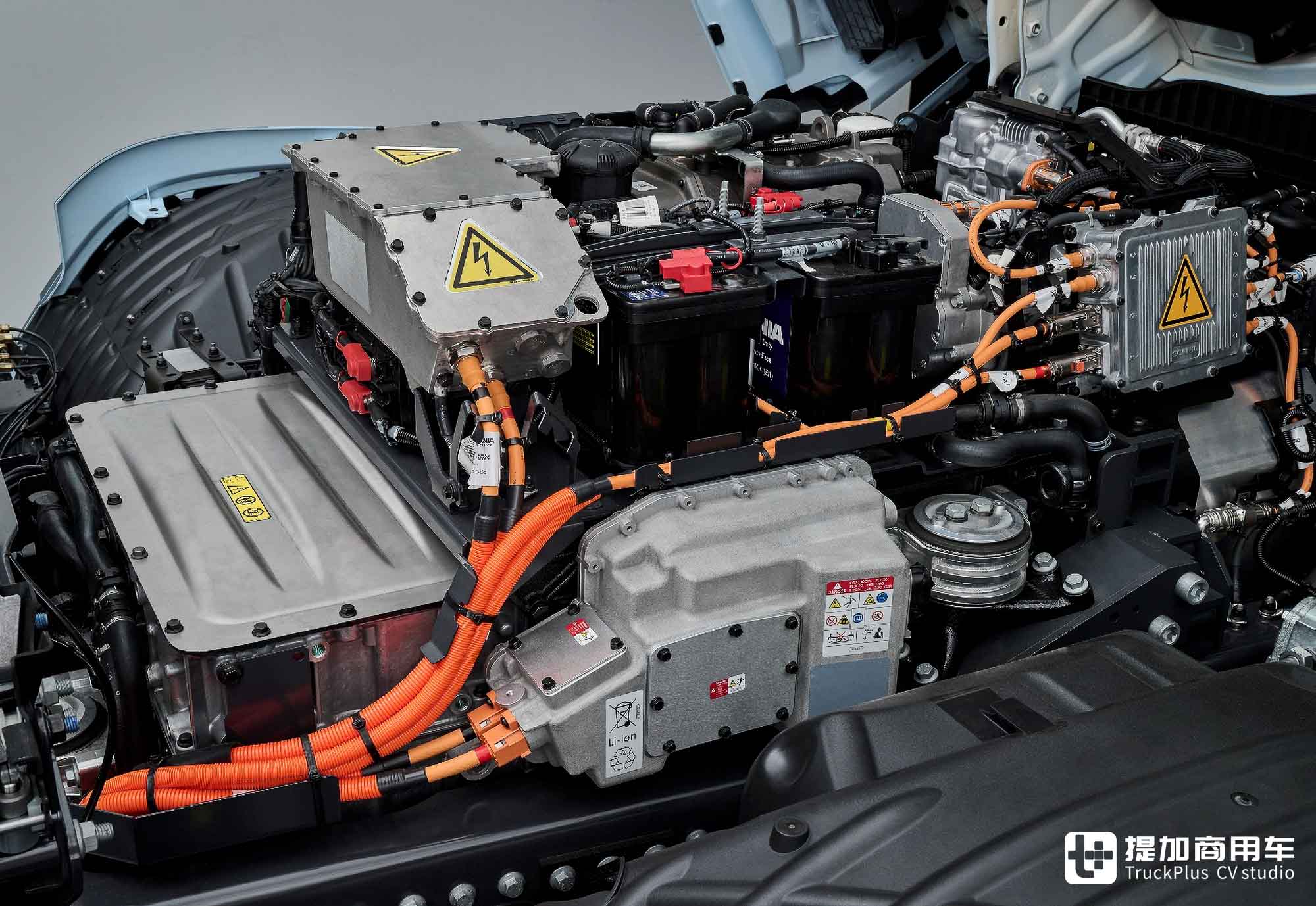 2024IAA:V8发动机、天然气+Super动力齐亮相,纯电车型扩展,斯堪尼亚室内展品解读 - 第17张 - 提加商用车网 2024IAA:V8发动机、天然气+Super动力齐亮相,纯电车型扩展,斯堪尼亚室内展品解读 - 第17张