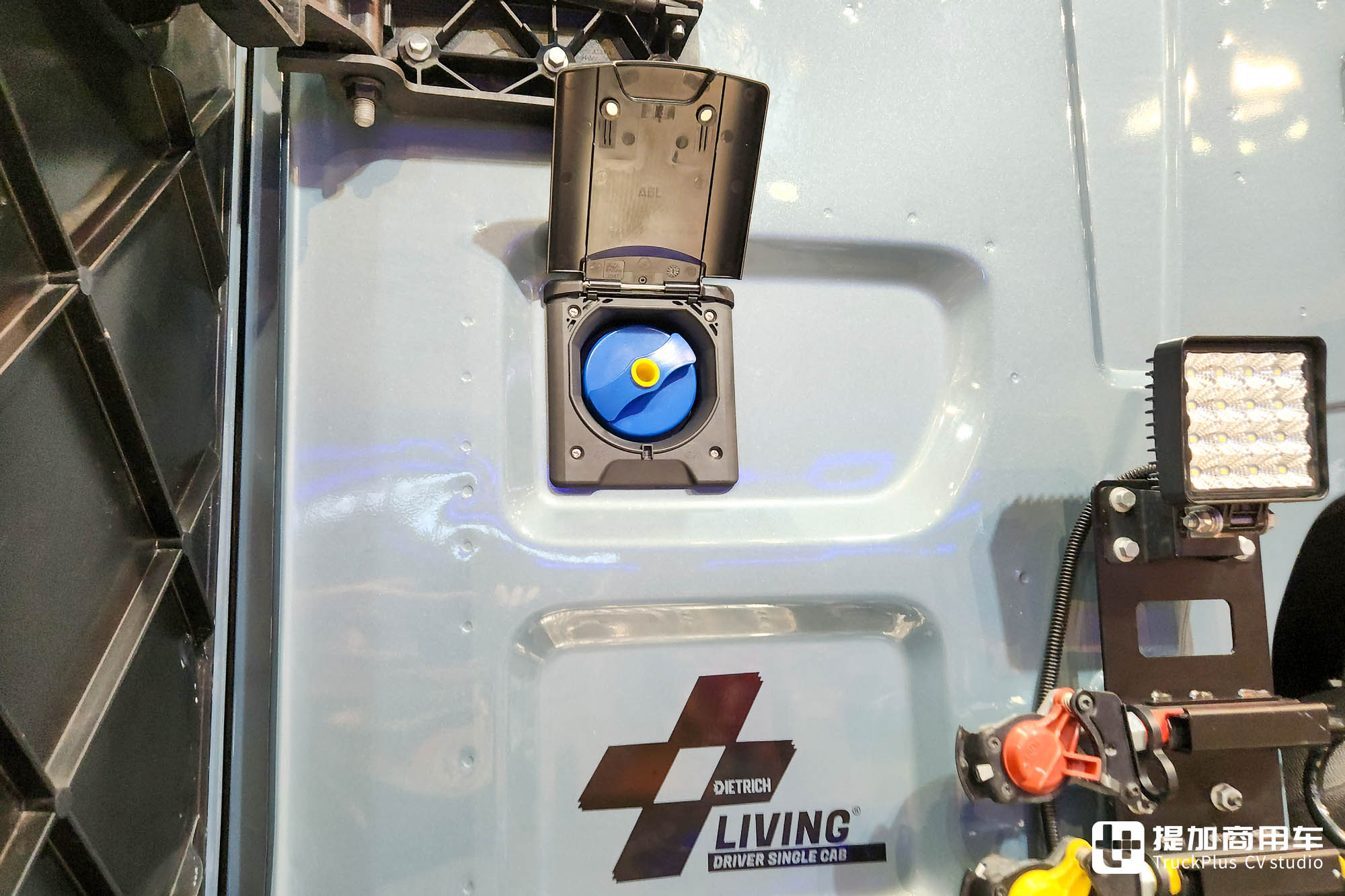 2024IAA:新一代柴油动力链亮相,生活舱车型抢眼,福特卡车展品解读 - 第26张 - 提加商用车网 2024IAA:新一代柴油动力链亮相,生活舱车型抢眼,福特卡车展品解读 - 第26张