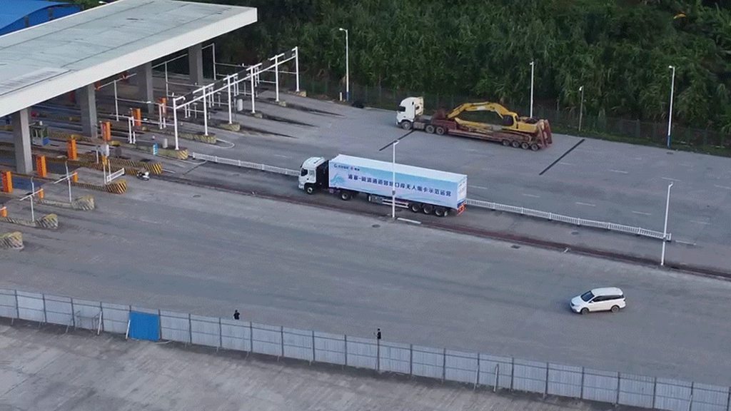 科技改变边贸:东风柳汽乘龙无人集卡助力中国首个跨境智慧口岸 - 第4张 - 提加商用车网 科技改变边贸:东风柳汽乘龙无人集卡助力中国首个跨境智慧口岸 - 第4张