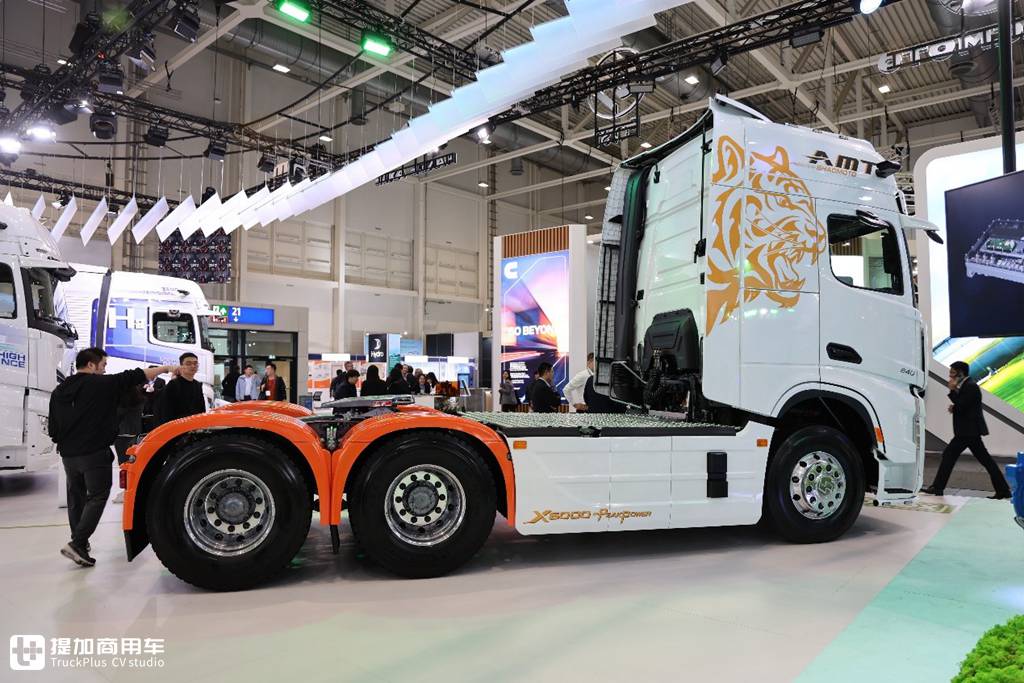 全场马力最大!陕汽德龙X6000 840马力牵引车亮相汉诺威IAA国际车展,配置不是一般高 - 第9张 - 提加商用车网 全场马力最大!陕汽德龙X6000 840马力牵引车亮相汉诺威IAA国际车展,配置不是一般高 - 第9张