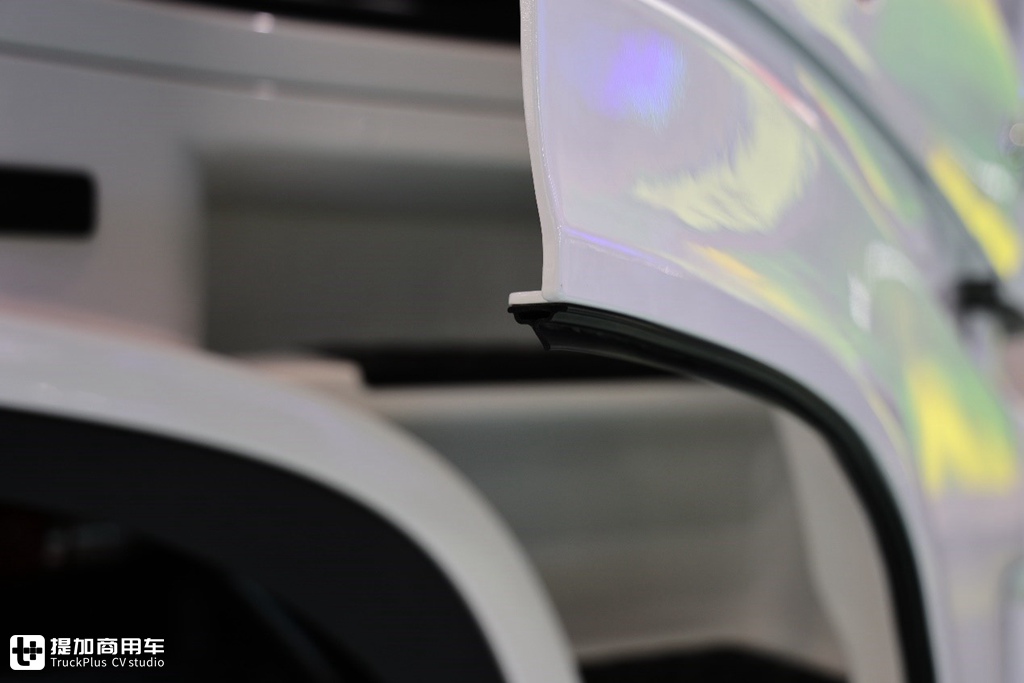 全场马力最大!陕汽德龙X6000 840马力牵引车亮相汉诺威IAA国际车展,配置不是一般高 - 第10张 - 提加商用车网 全场马力最大!陕汽德龙X6000 840马力牵引车亮相汉诺威IAA国际车展,配置不是一般高 - 第10张