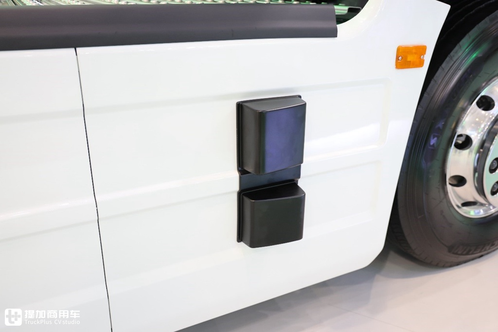 全场马力最大!陕汽德龙X6000 840马力牵引车亮相汉诺威IAA国际车展,配置不是一般高 - 第12张 - 提加商用车网 全场马力最大!陕汽德龙X6000 840马力牵引车亮相汉诺威IAA国际车展,配置不是一般高 - 第12张