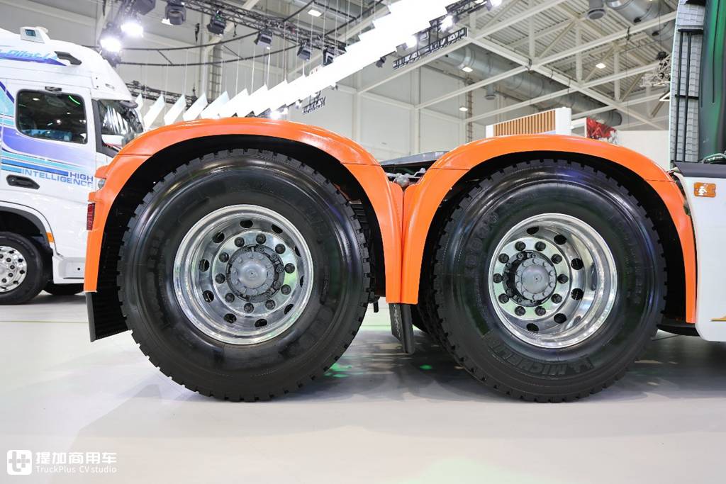 全场马力最大!陕汽德龙X6000 840马力牵引车亮相汉诺威IAA国际车展,配置不是一般高 - 第23张 - 提加商用车网 全场马力最大!陕汽德龙X6000 840马力牵引车亮相汉诺威IAA国际车展,配置不是一般高 - 第23张