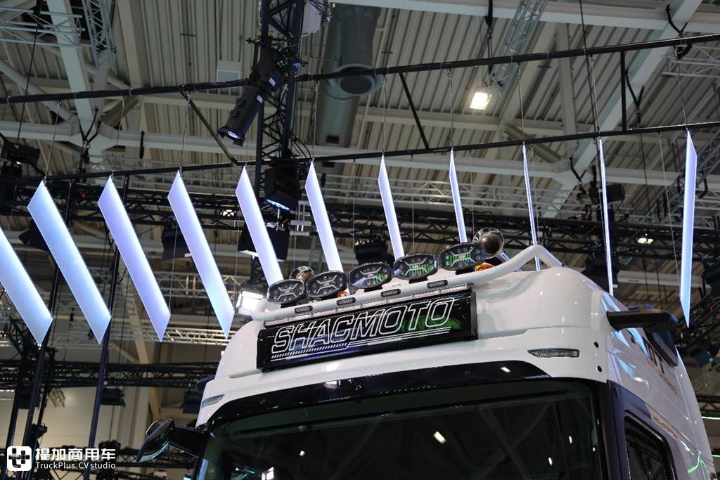 全场马力最大!陕汽德龙X6000 840马力牵引车亮相汉诺威IAA国际车展,配置不是一般高 - 第3张 - 提加商用车网 全场马力最大!陕汽德龙X6000 840马力牵引车亮相汉诺威IAA国际车展,配置不是一般高 - 第3张