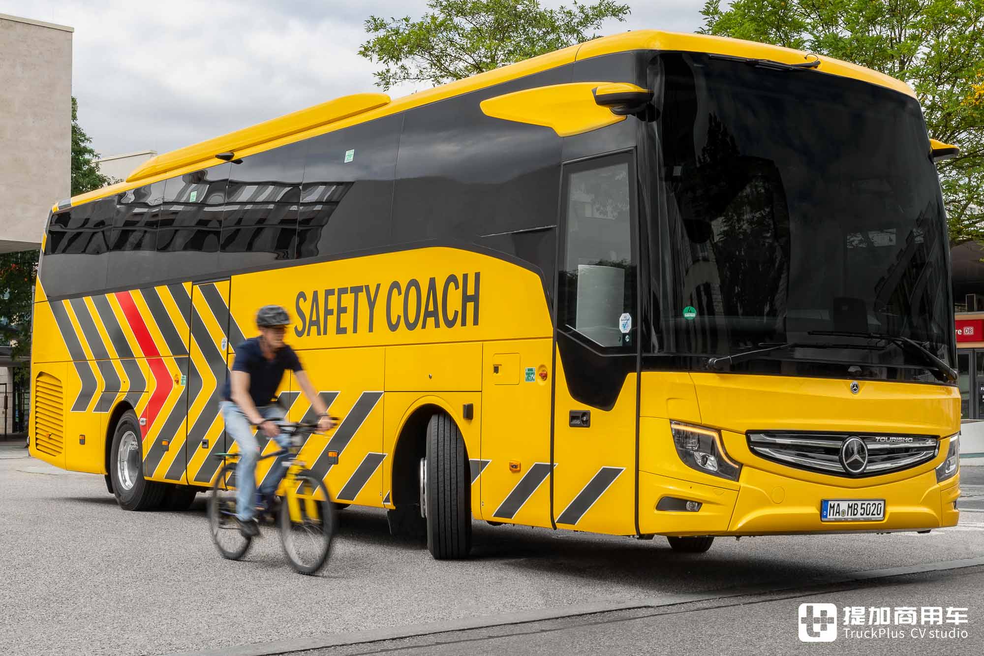 15项安全系统加持,奔驰Tourismo Safety Coach安全豪华巴士来袭 - 第17张 - 提加商用车网 15项安全系统加持,奔驰Tourismo Safety Coach安全豪华巴士来袭 - 第17张