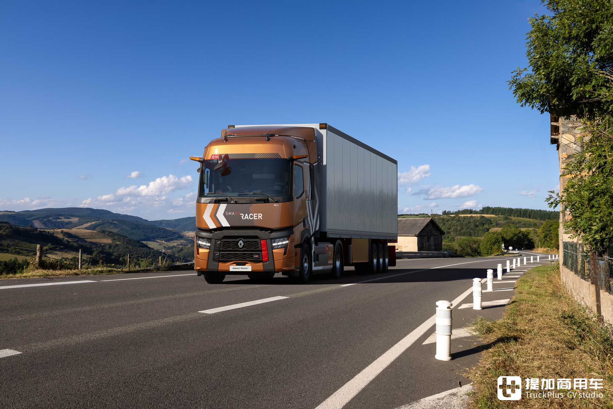 油耗最高可降14%,电子后视镜加持,2025款雷诺重卡来了 - 第18张 - 提加商用车网 油耗最高可降14%,电子后视镜加持,2025款雷诺重卡来了 - 第18张